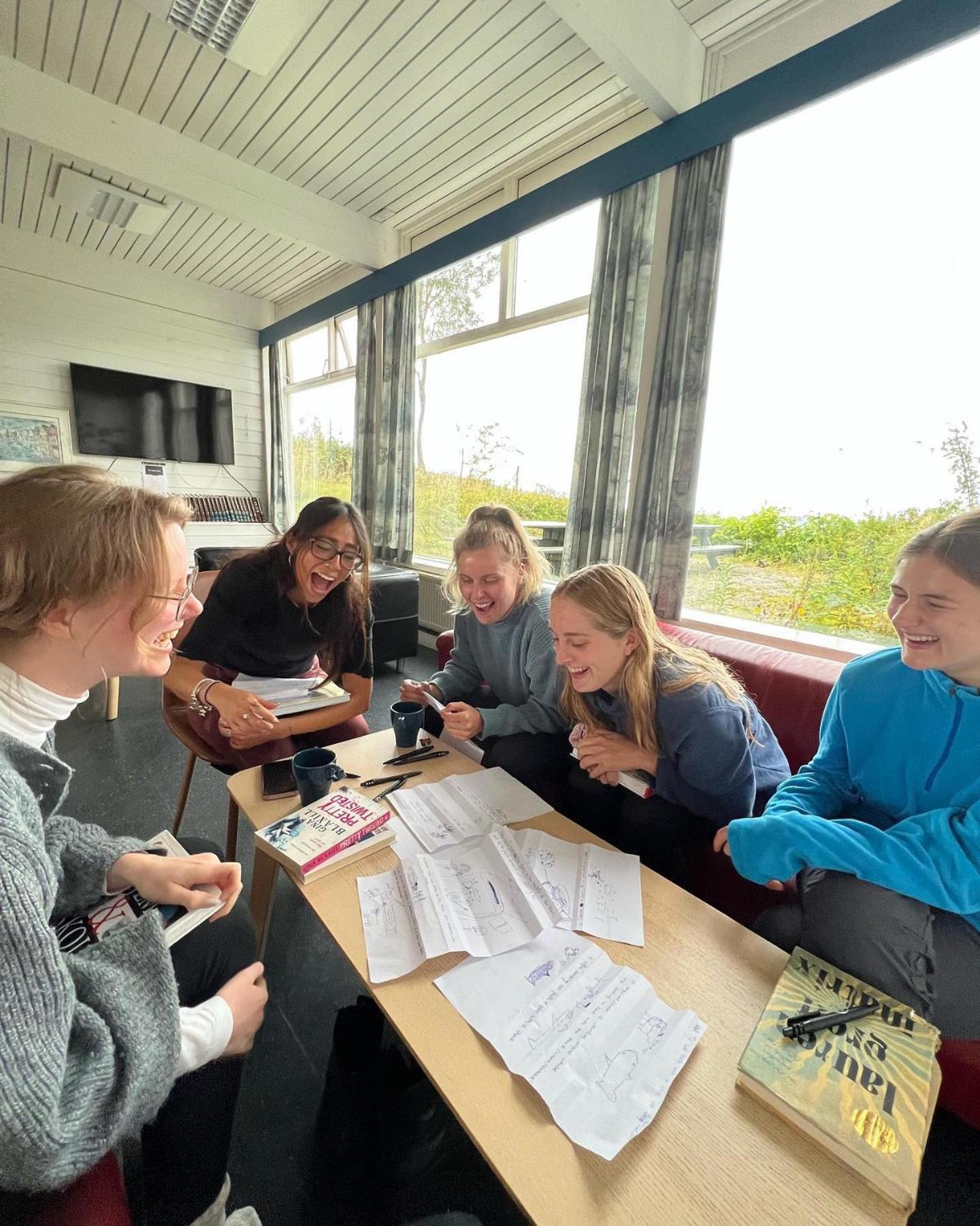 Communal lounge/ TV room