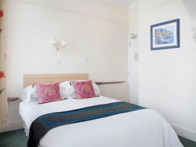 MyRoomz Tudor Rose Original