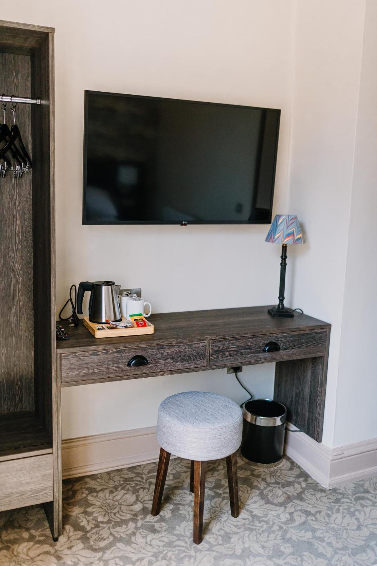 Coffee/tea facilities