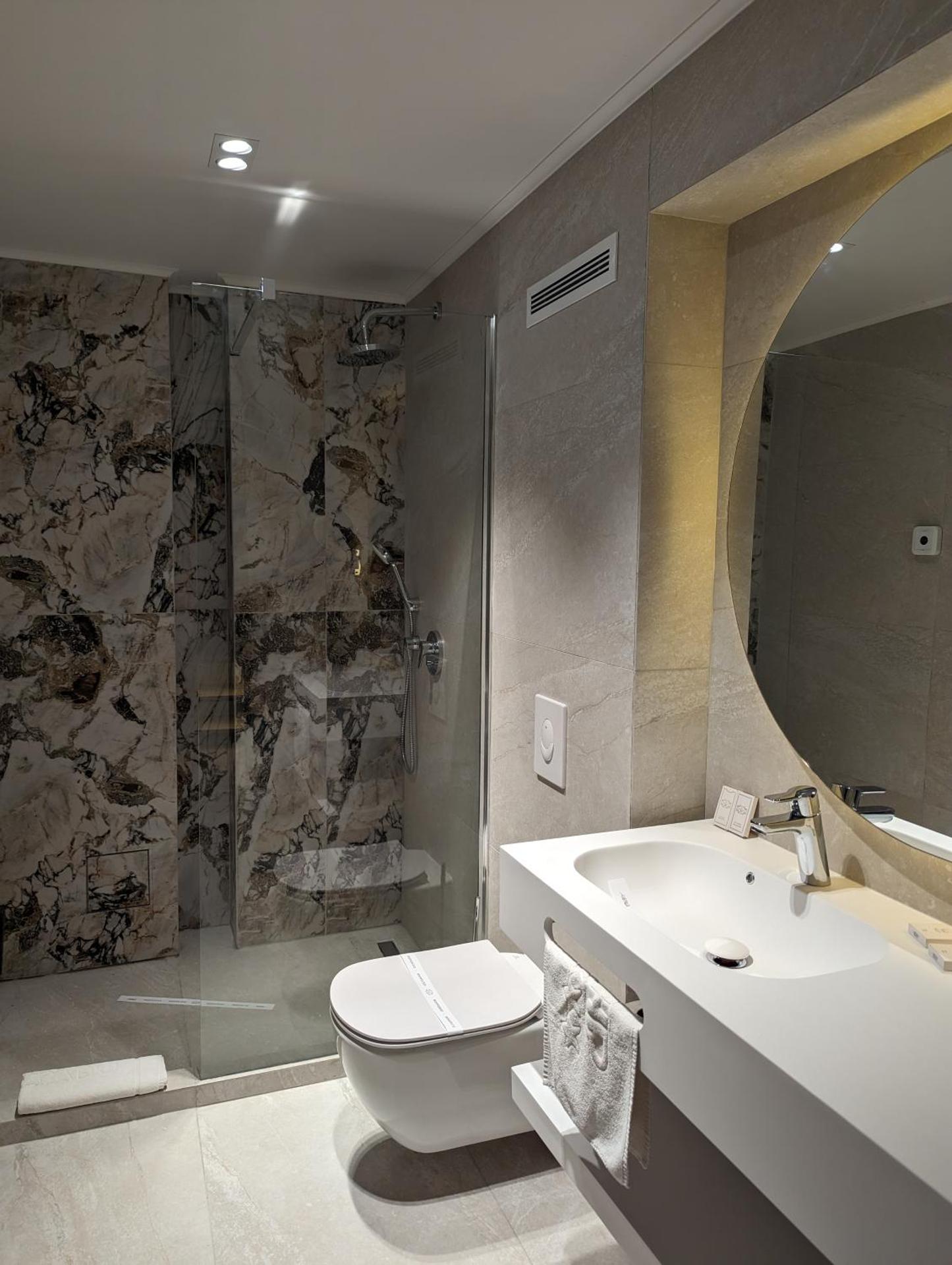 Bavaria Blu Hotel and Conference Centre