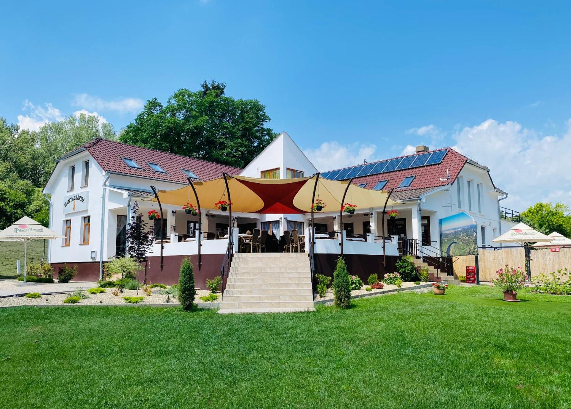 Tanyacsárda Panzió