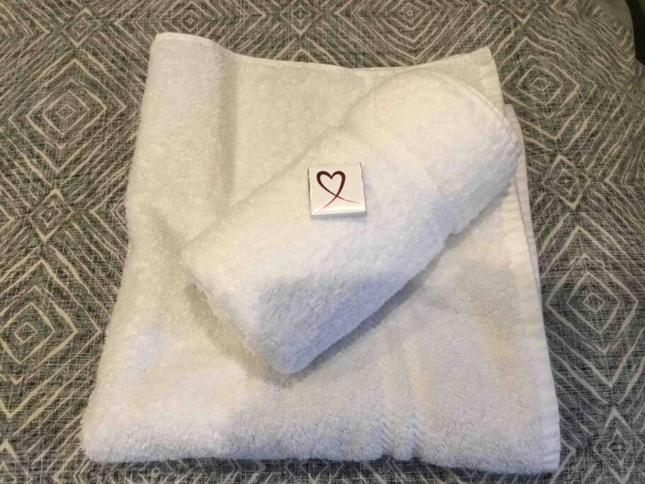 Y Bwythyn - Lovely cottage in village of Spittal