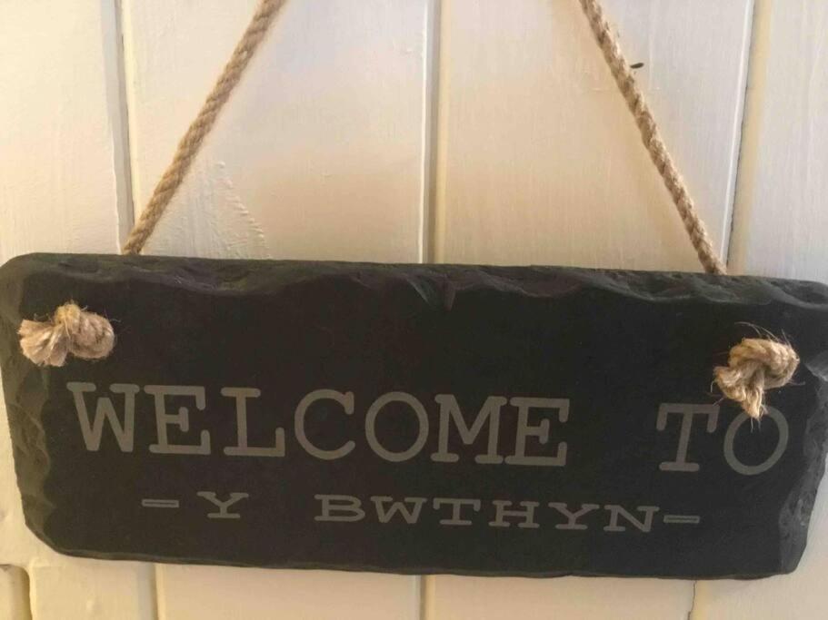 Y Bwythyn - Lovely cottage in village of Spittal