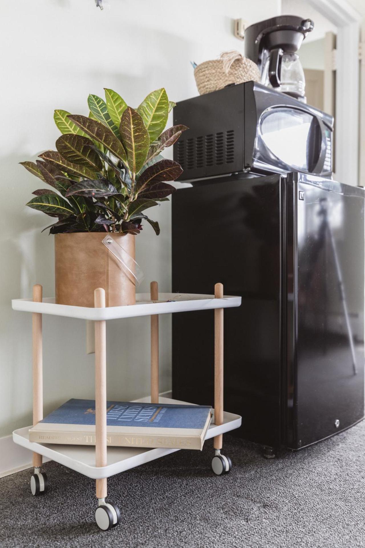 Coffee/tea facilities