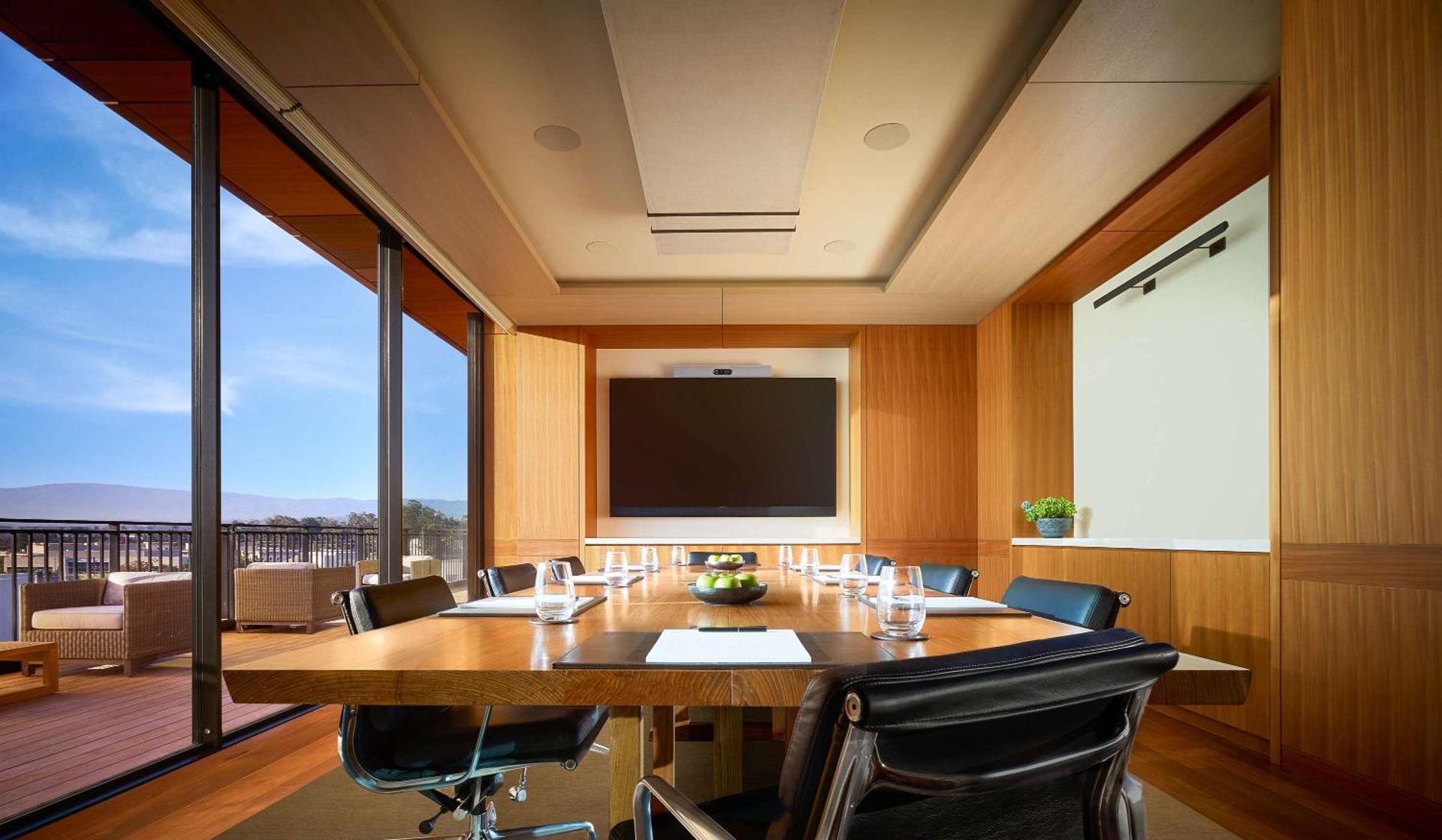 Meeting/conference room