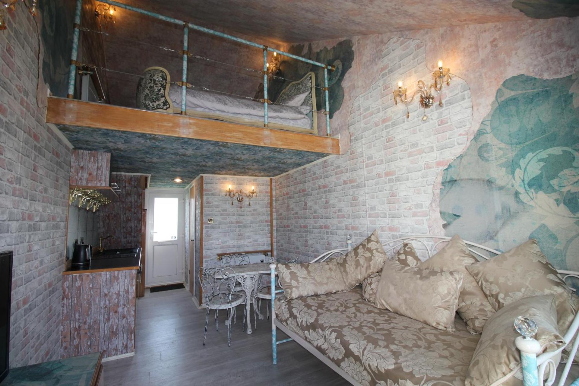 Unique, loft-style apartment with fantastic Brighton Marina views