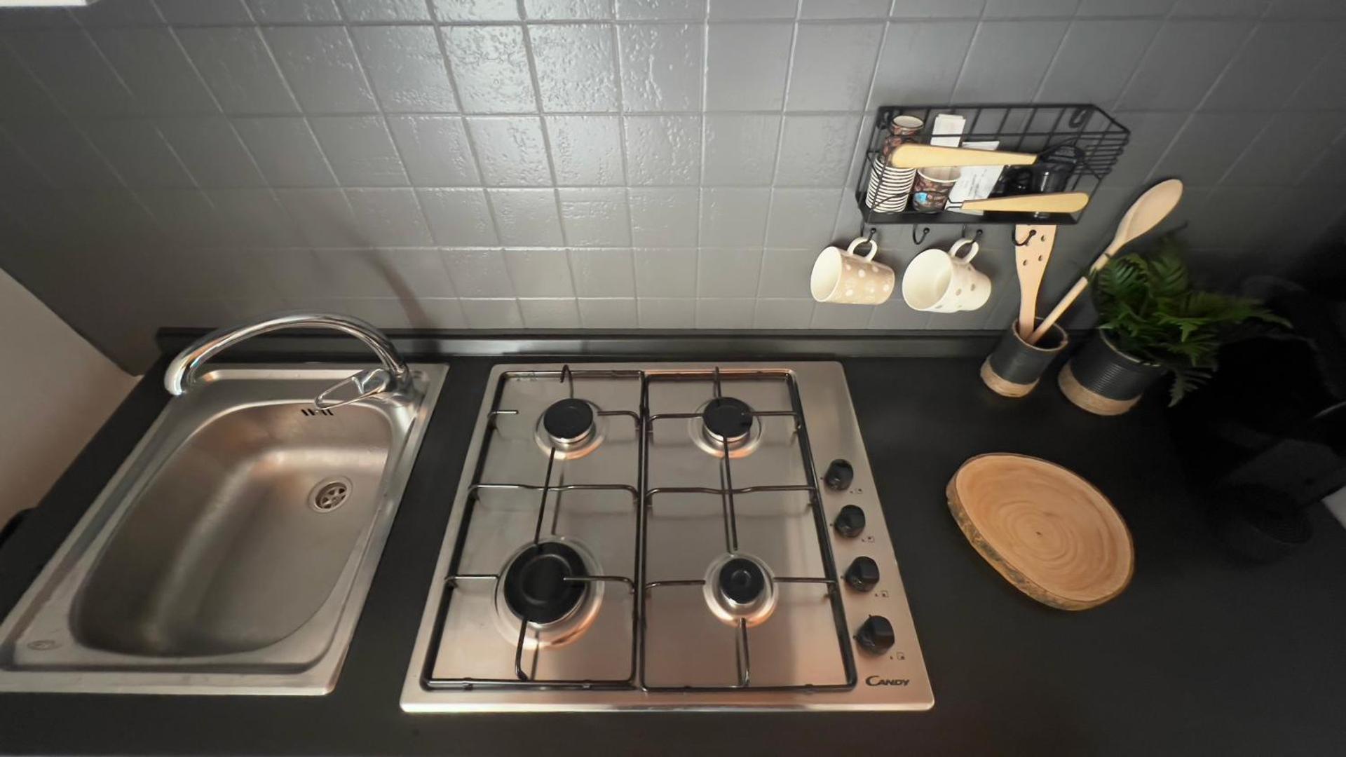 Kitchen or kitchenette