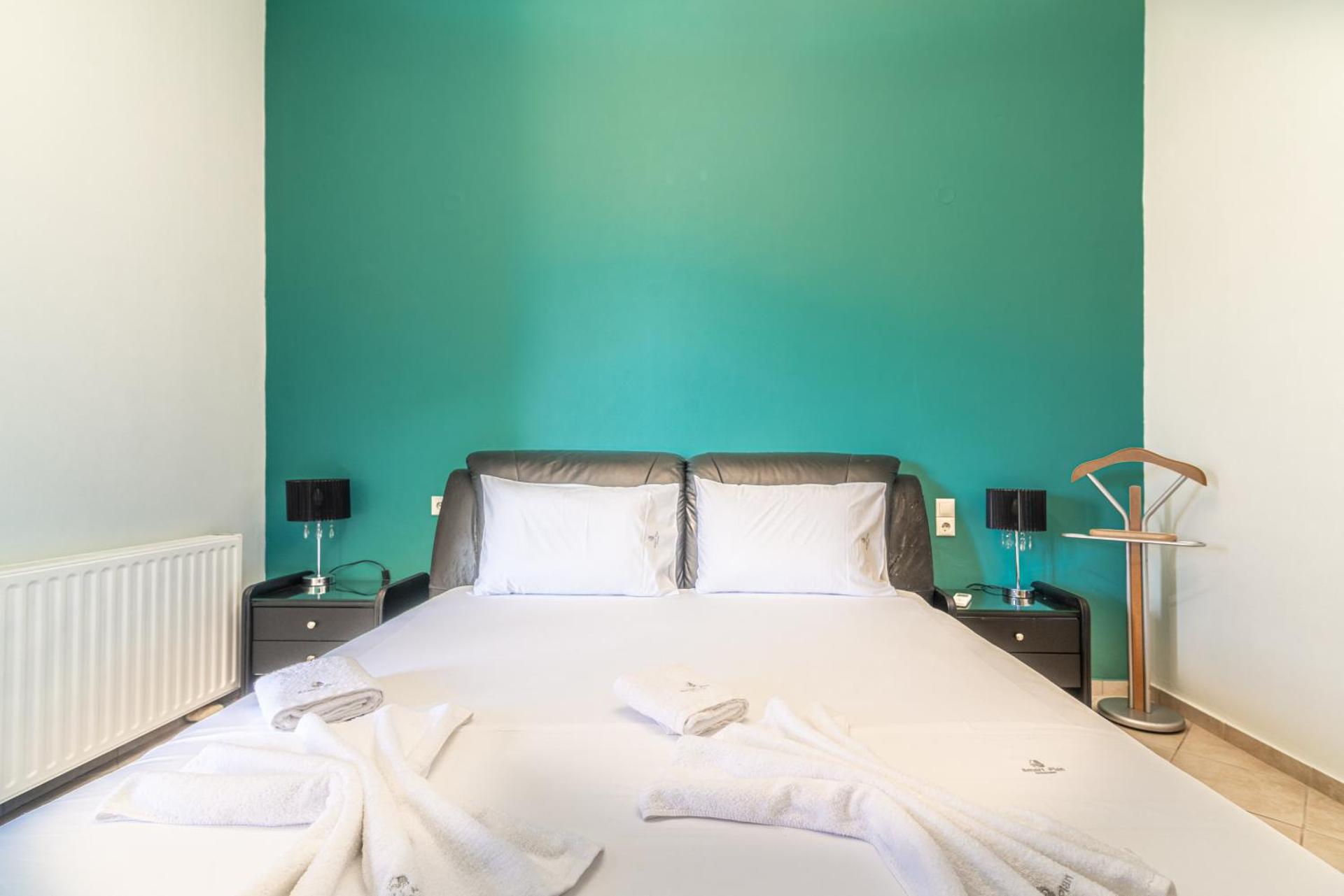 House with Pool & Garden for Families & Friends 1