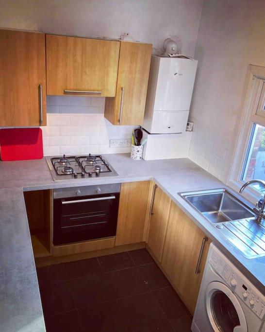 Chester/Handbridge sleeps 9 + Netflix