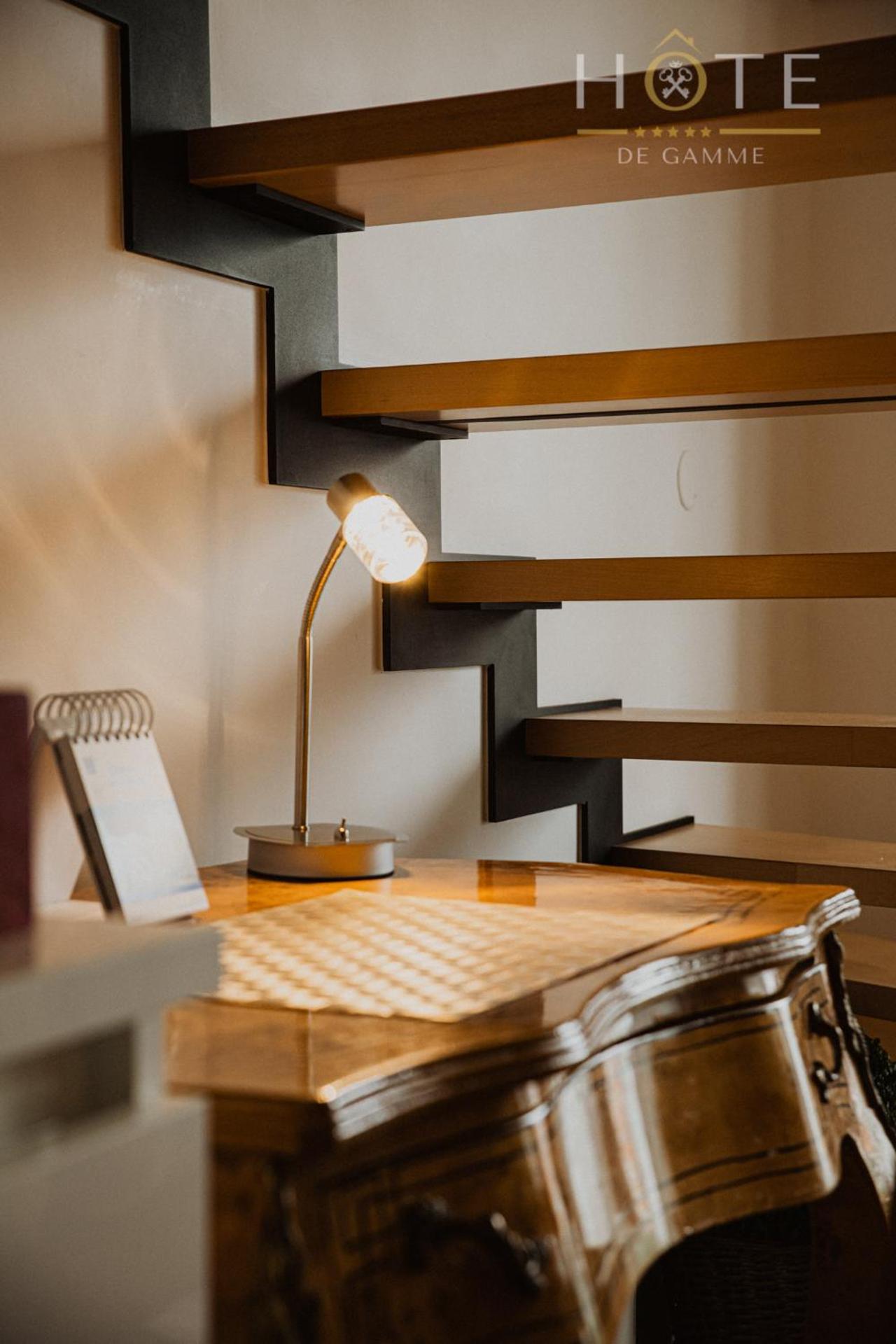 Duplex 4 étoiles, vue mer et port de plaisance