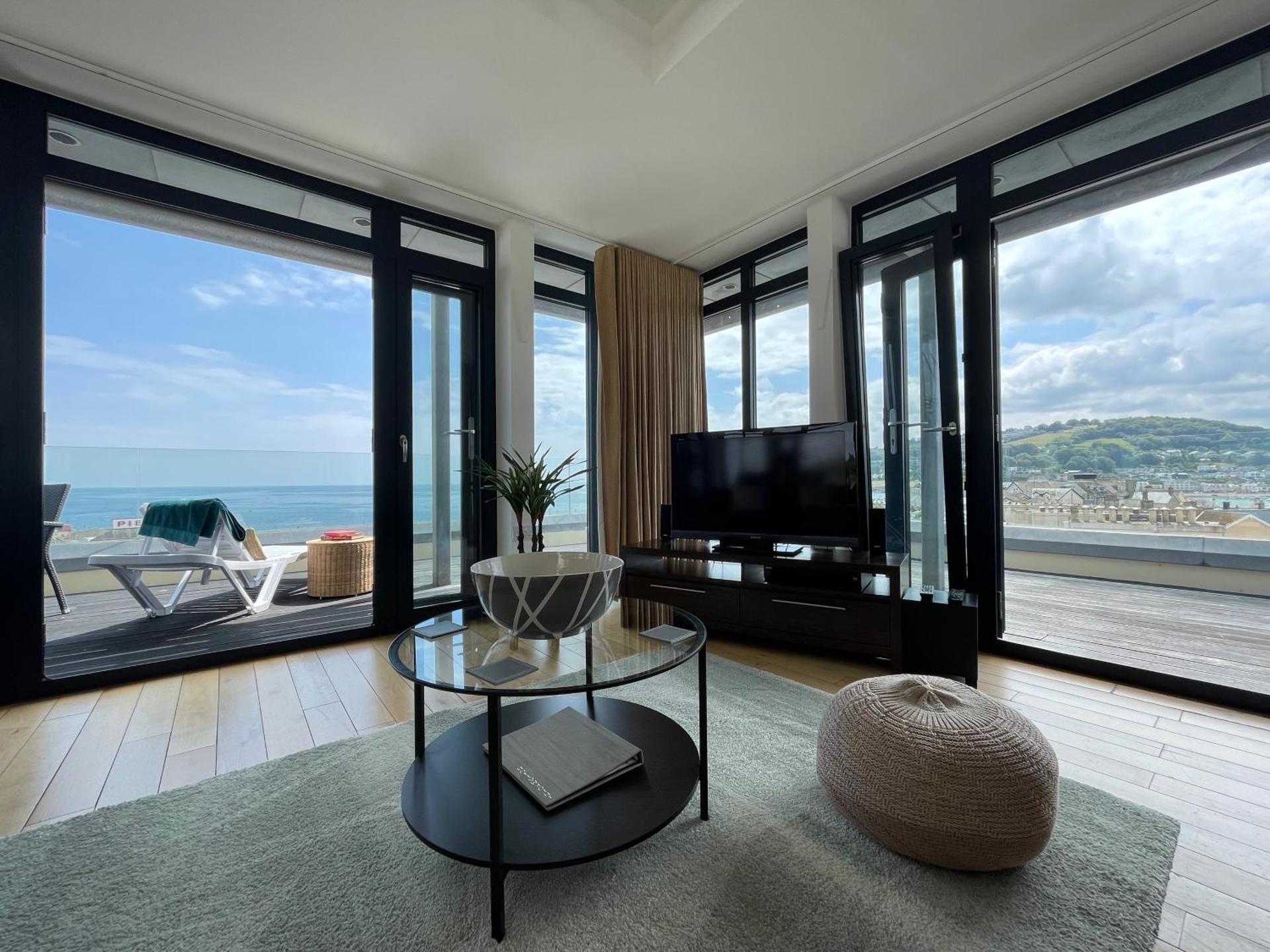 Riviera Apartments - Five Stylish Penthouse Apartments with Unrivalled Sea Views of Teignmouth, Shaldon, The Jurassic Coastline & The Teign Estuary
