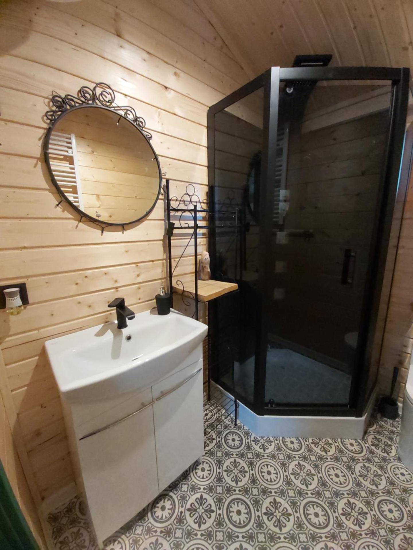 Drewniany Zakątek z sauną i jacuzzi