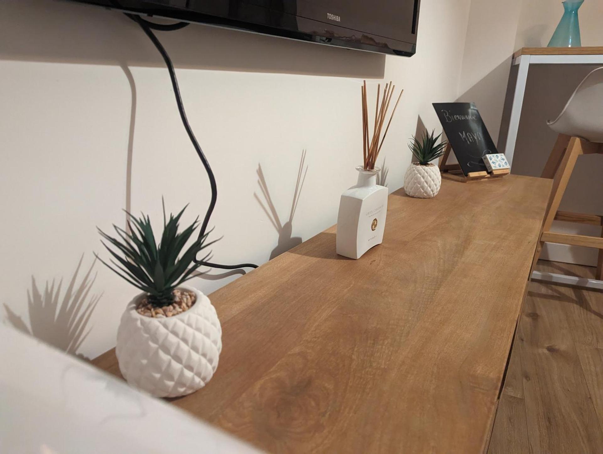 ღ Le Cosy Brienne • T2 au Centre-Ville ღ Métro