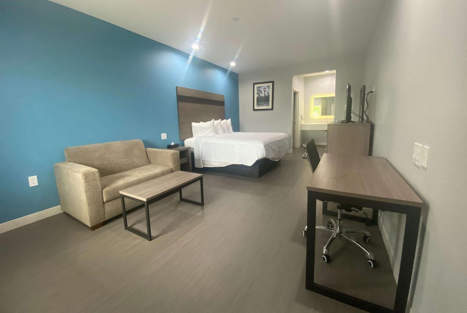 Photo of the whole room