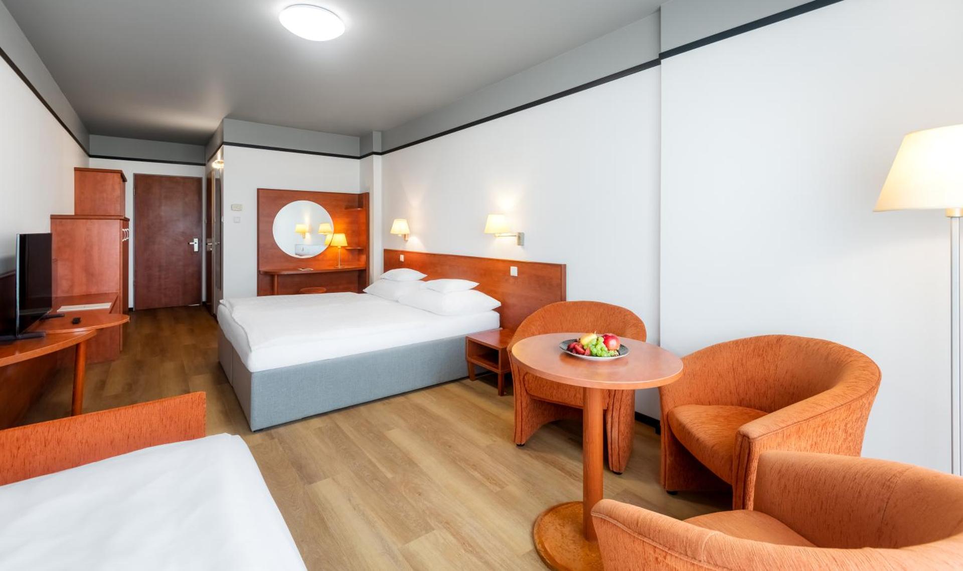 Photo of the whole room