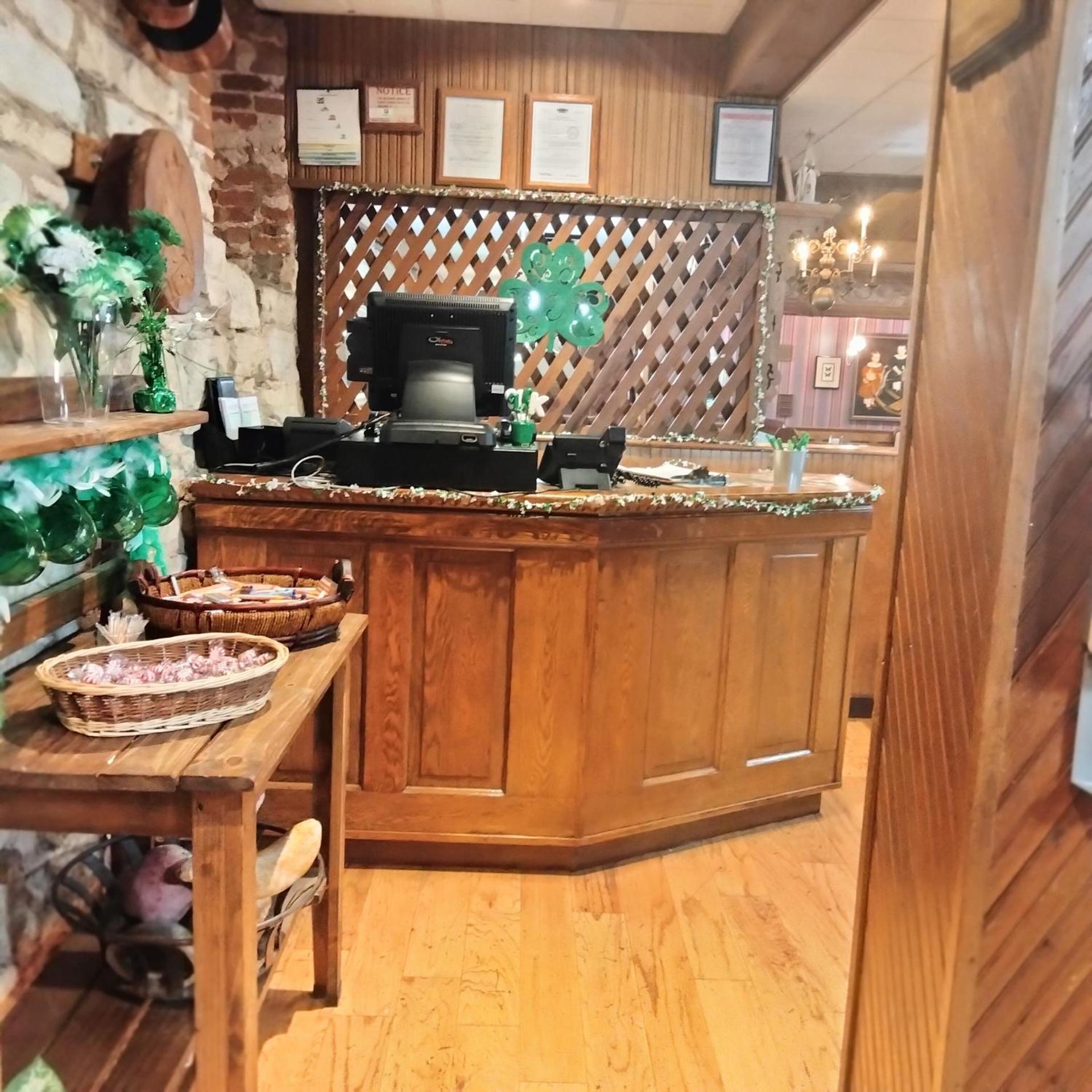 Restaurant/places to eat