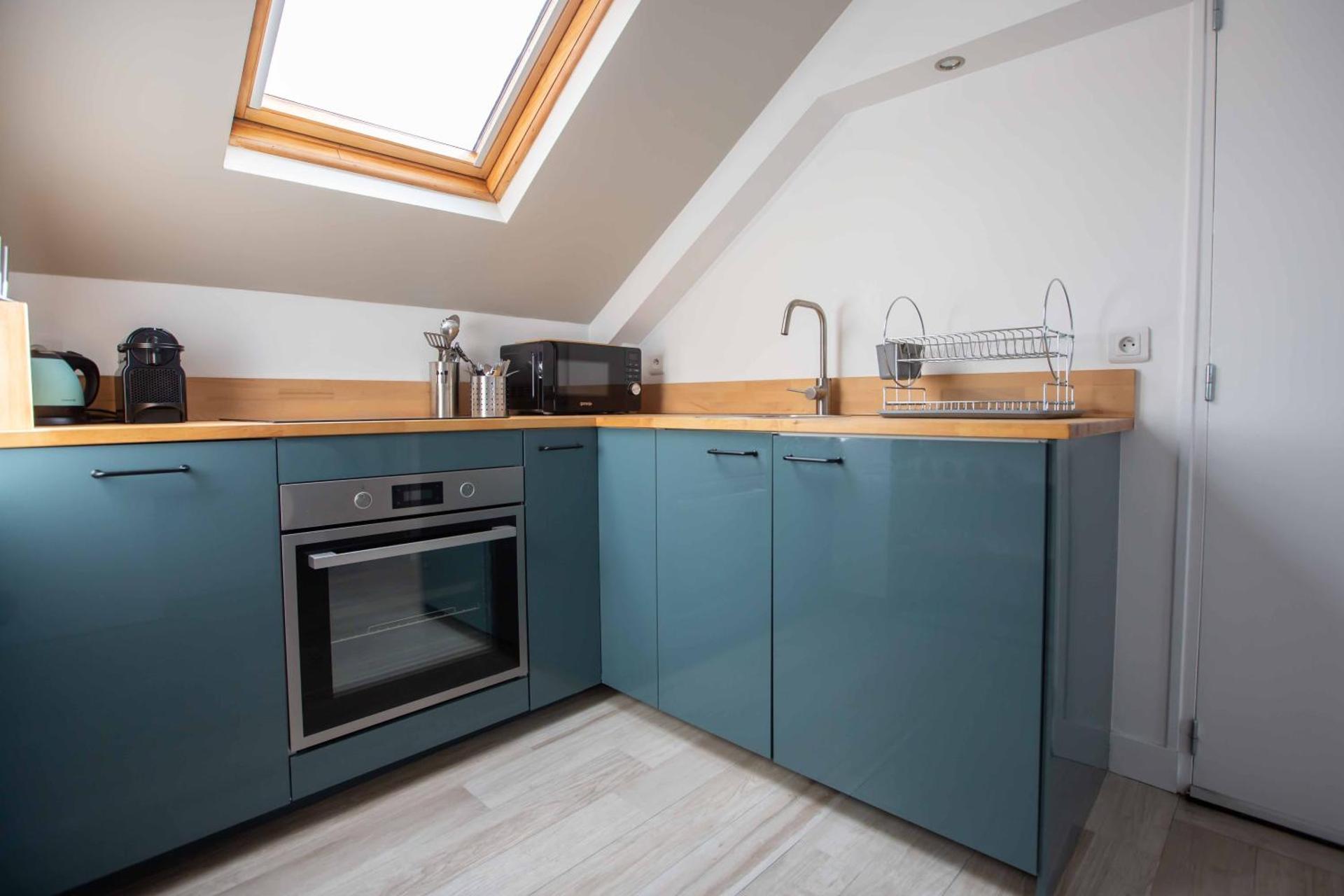 Kitchen or kitchenette