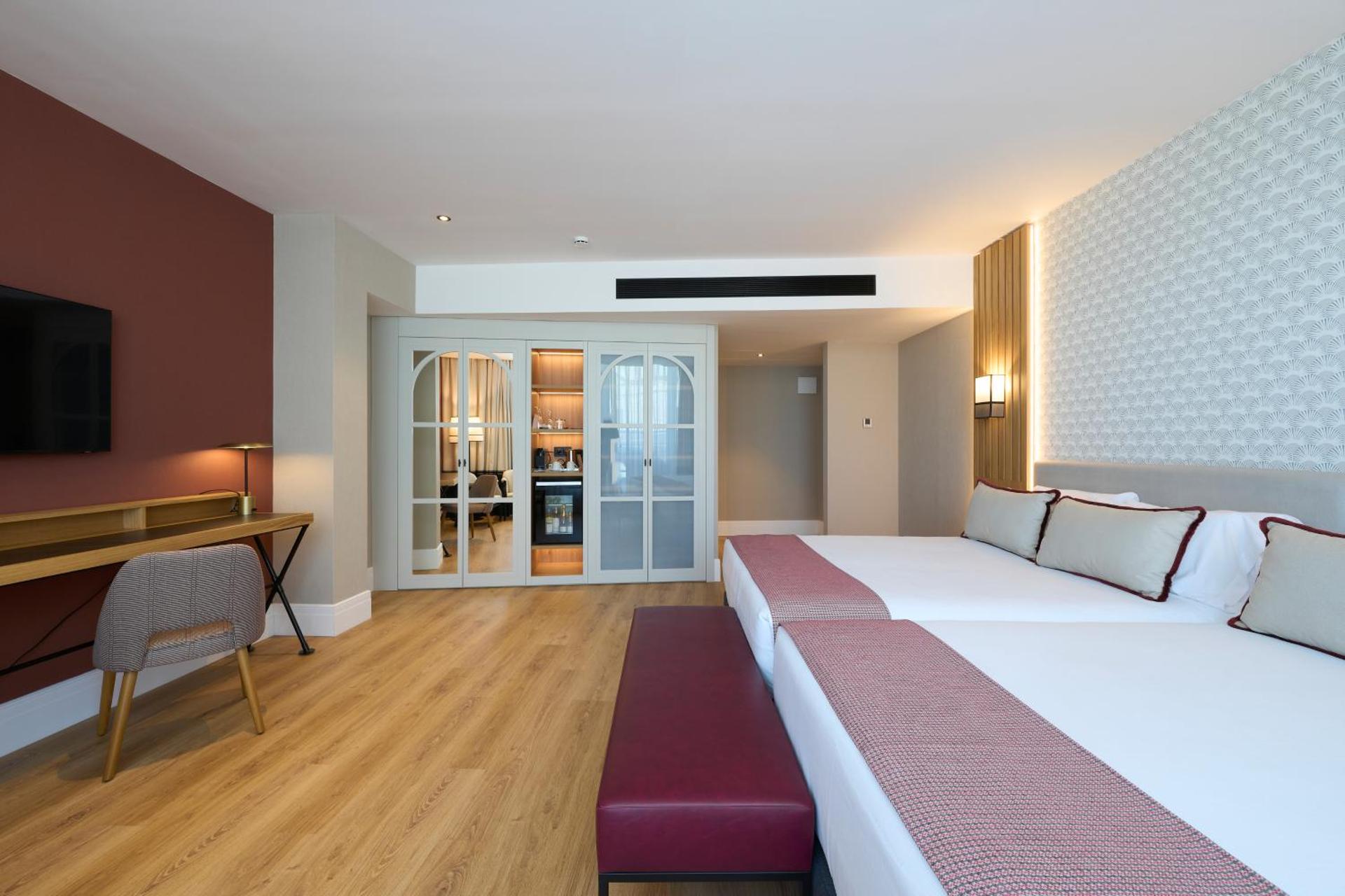 Photo of the whole room