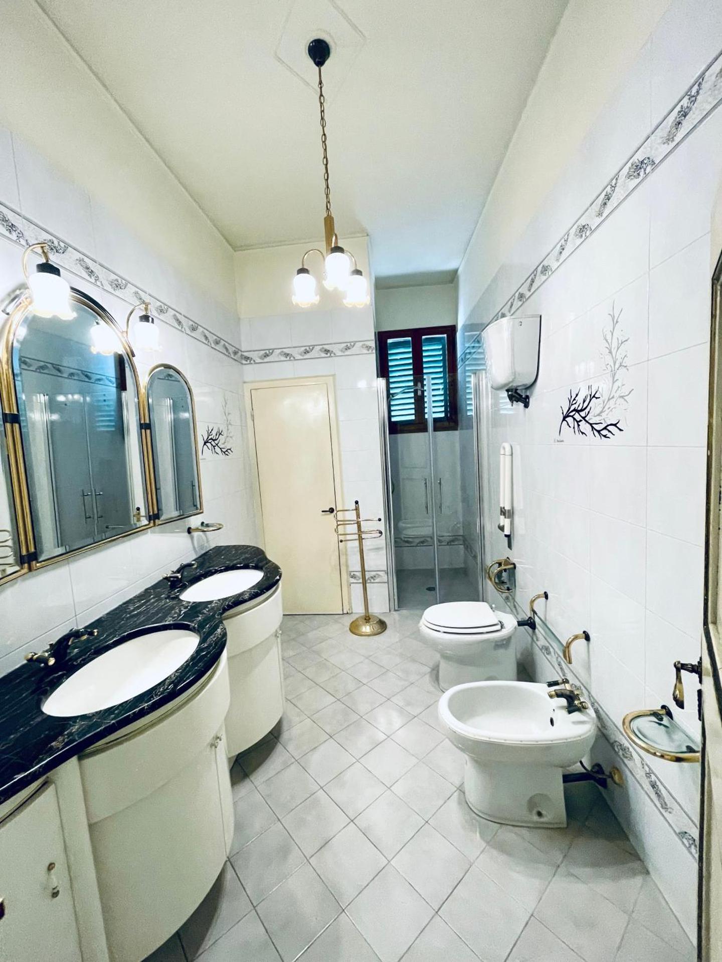 Super attico della Brigata Spendereccia!