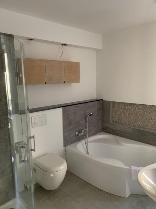 Appartement au centre d'une ville historique.