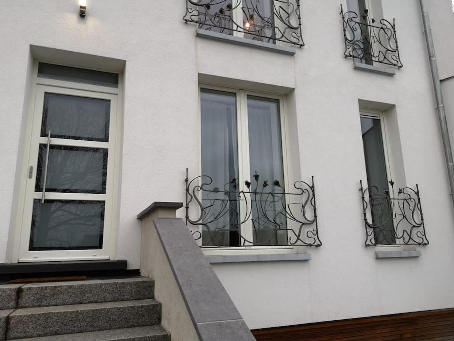 Appartement au centre d'une ville historique.