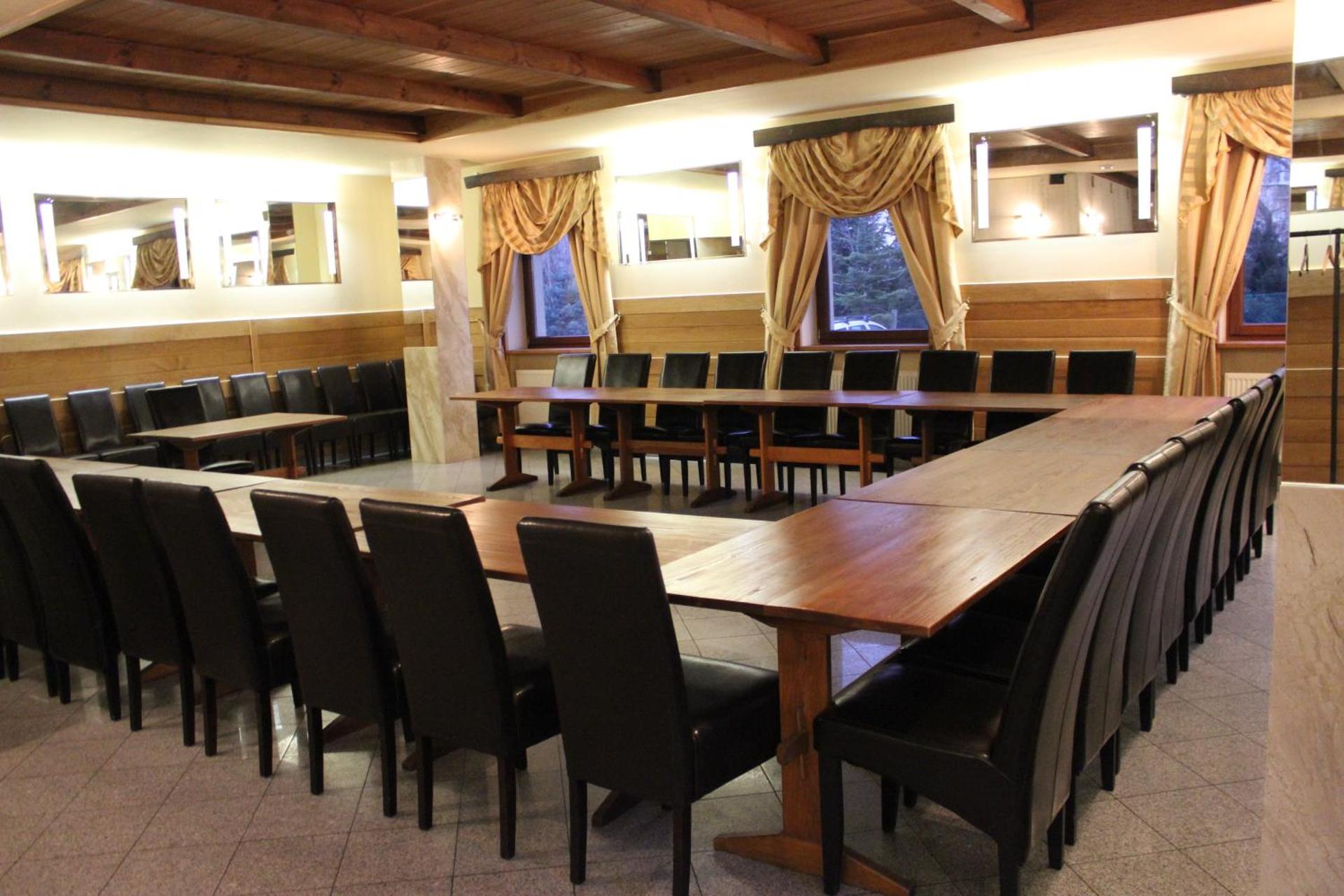 Meeting/conference room
