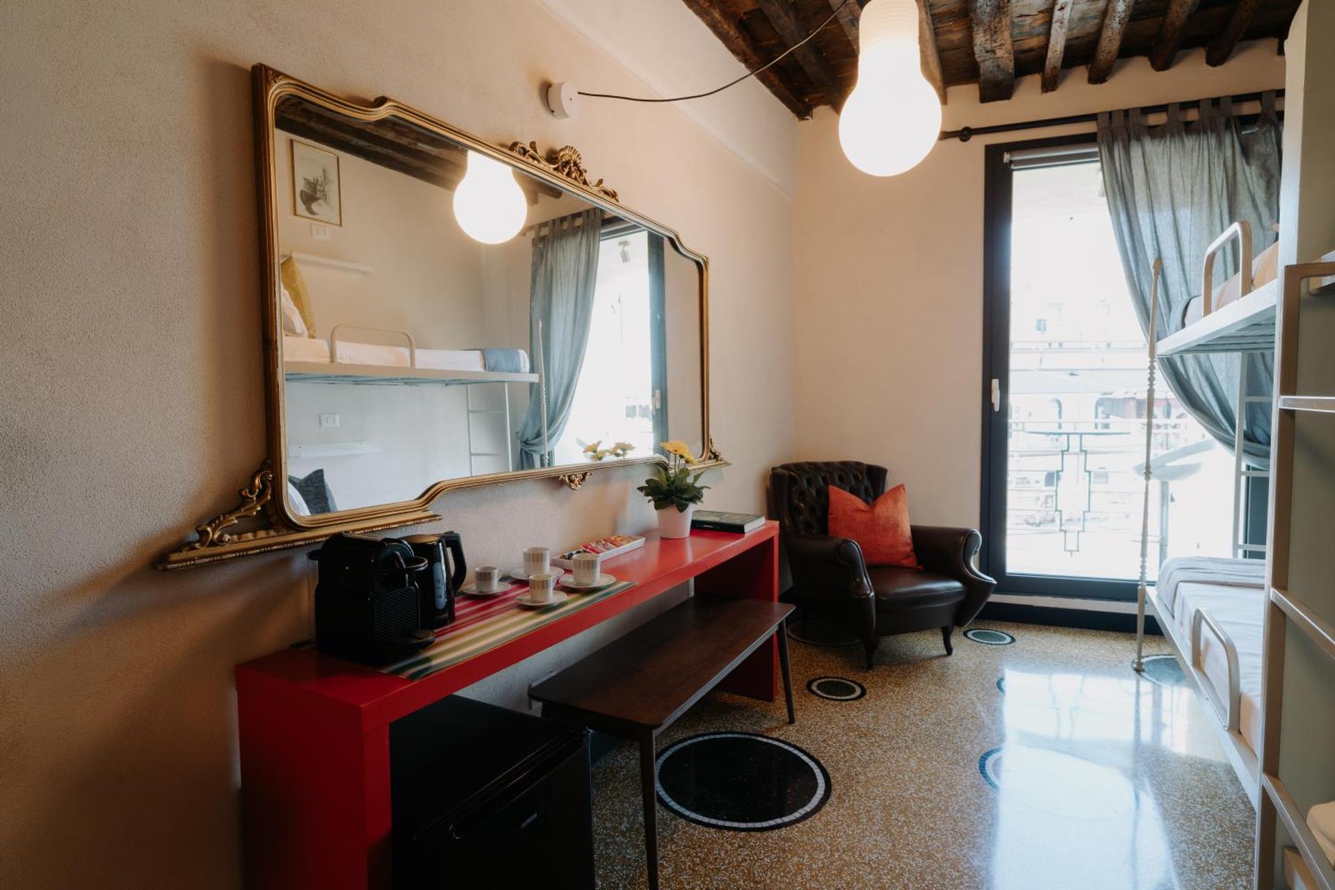 Coffee/tea facilities