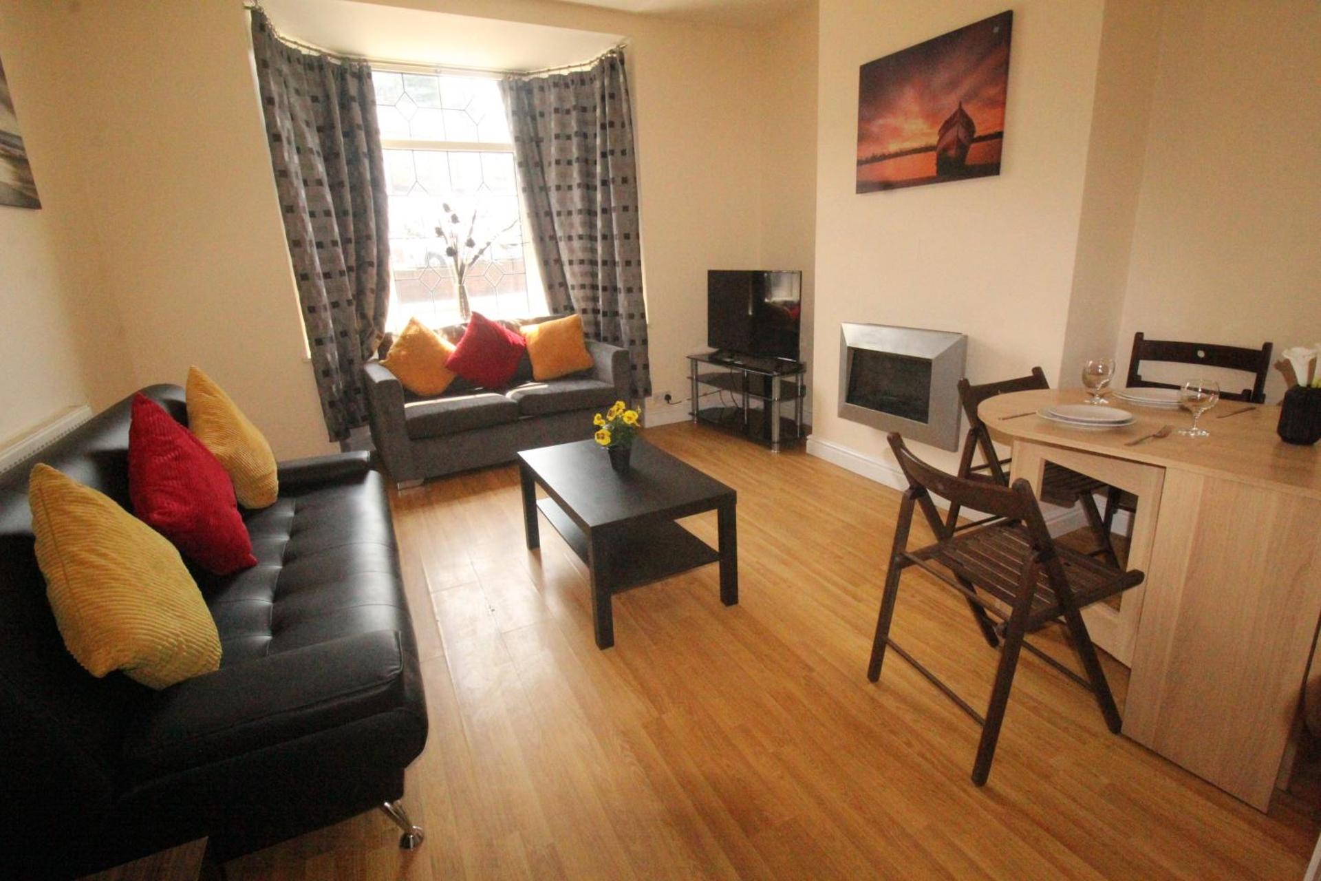 Communal lounge/ TV room