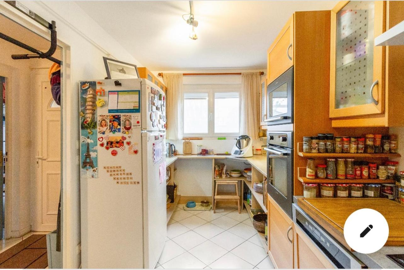 2 CHAMBRES B&B PRÈS DE L'AÉROPORT ET DU MEETT