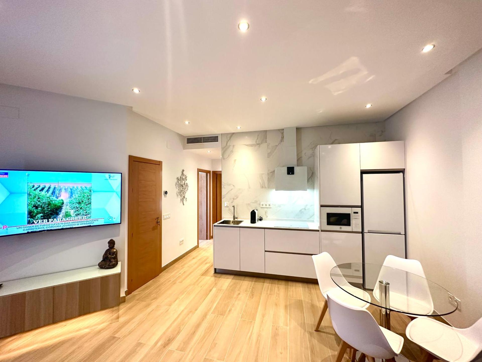 Atlantis Home PUERTO MARINA - 1 Minuto de la Playa