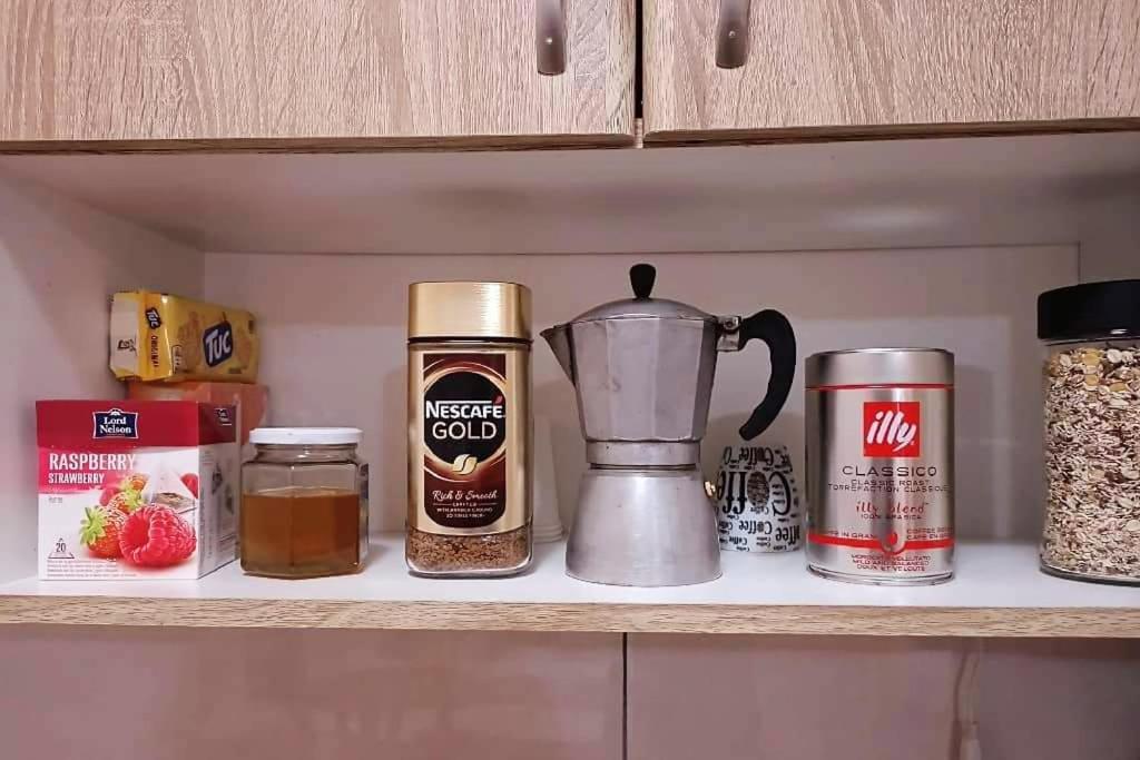 Coffee/tea facilities