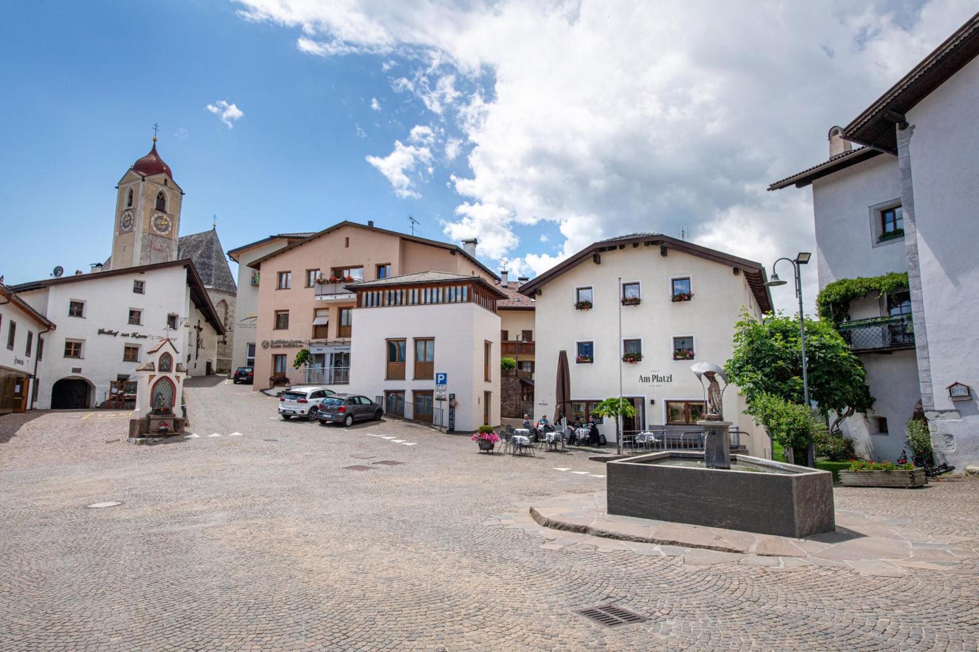 Apartments Am Platzl Living