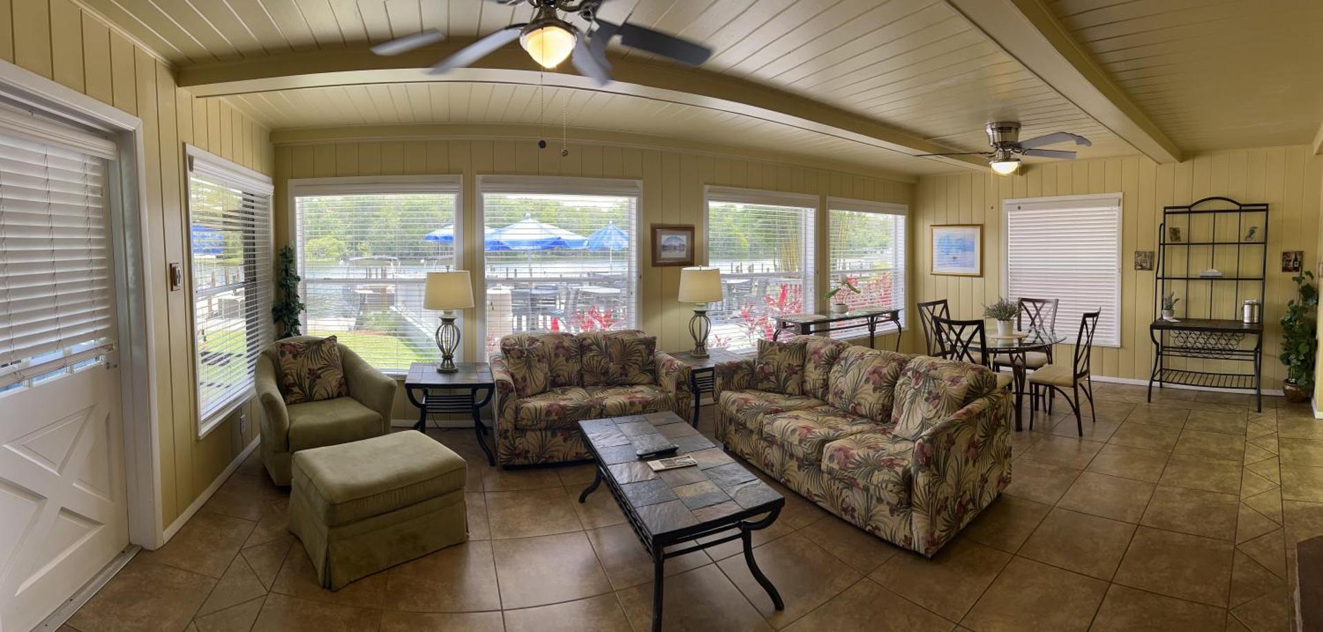 Hontoon Landing Resort & Marina