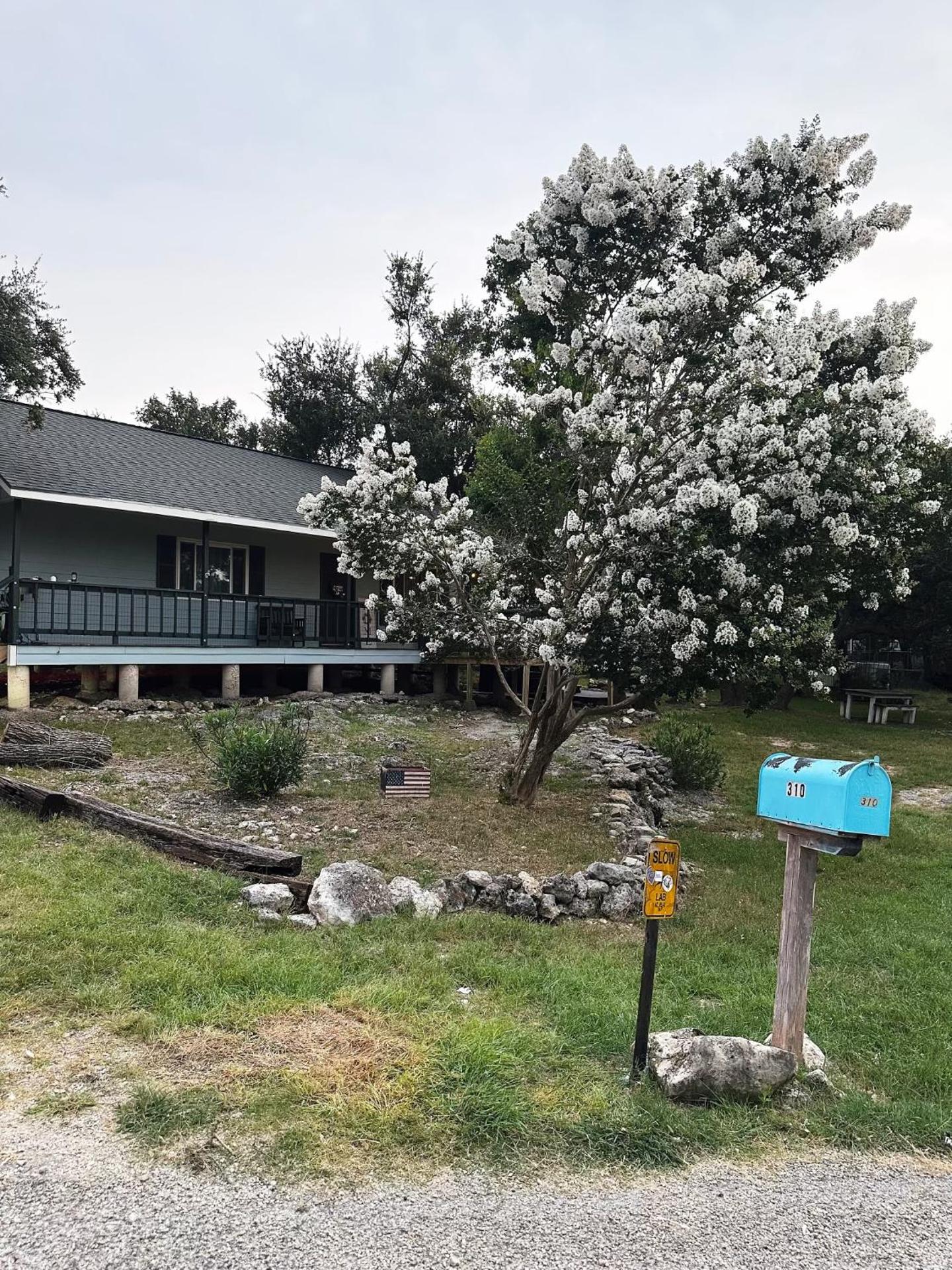 Lake View, Sleeps 8, HotTub, Firepit, Pet Friendly!