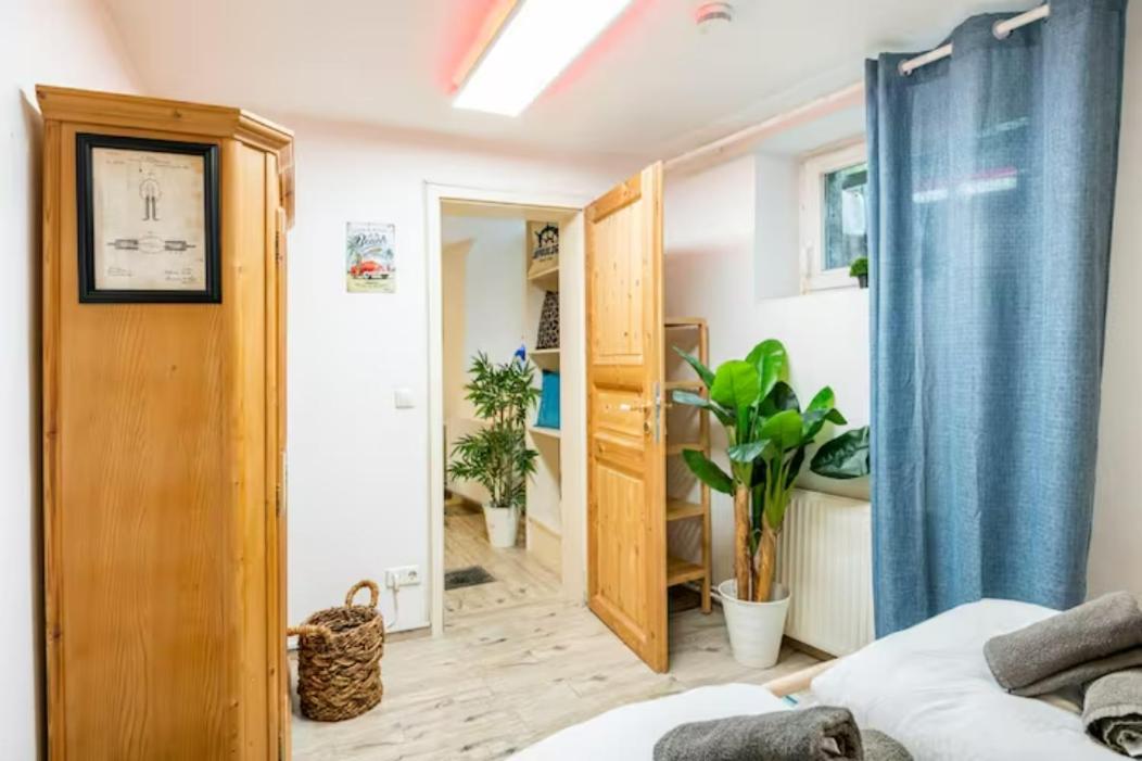 Gemütliche 3-ZKB WC SouterrainWohnung in Bestlage