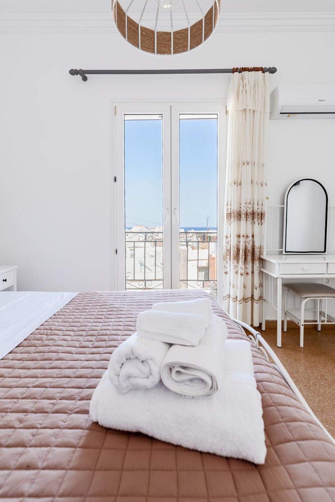 Syros DouBleTS Apartments