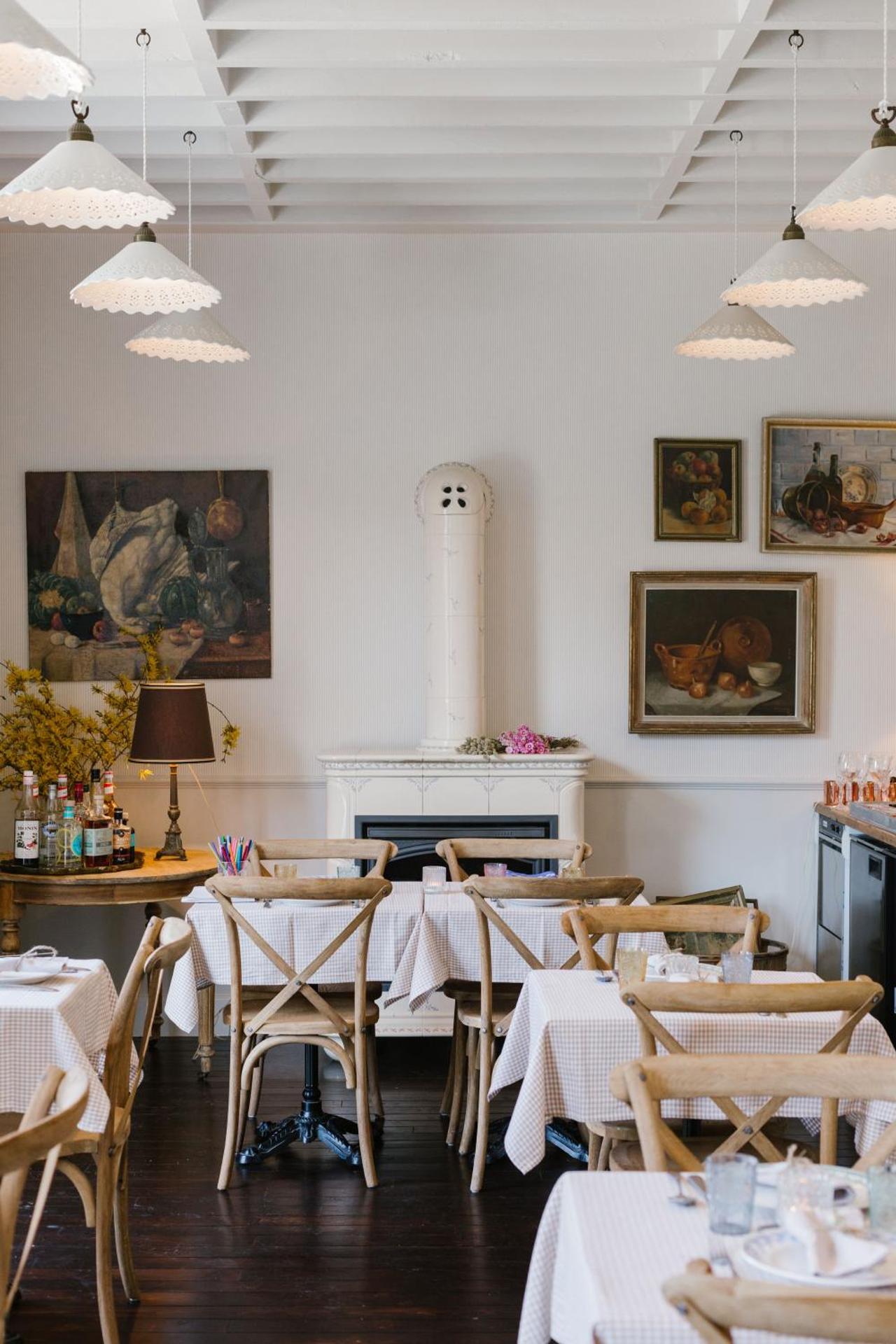 Restaurant/places to eat