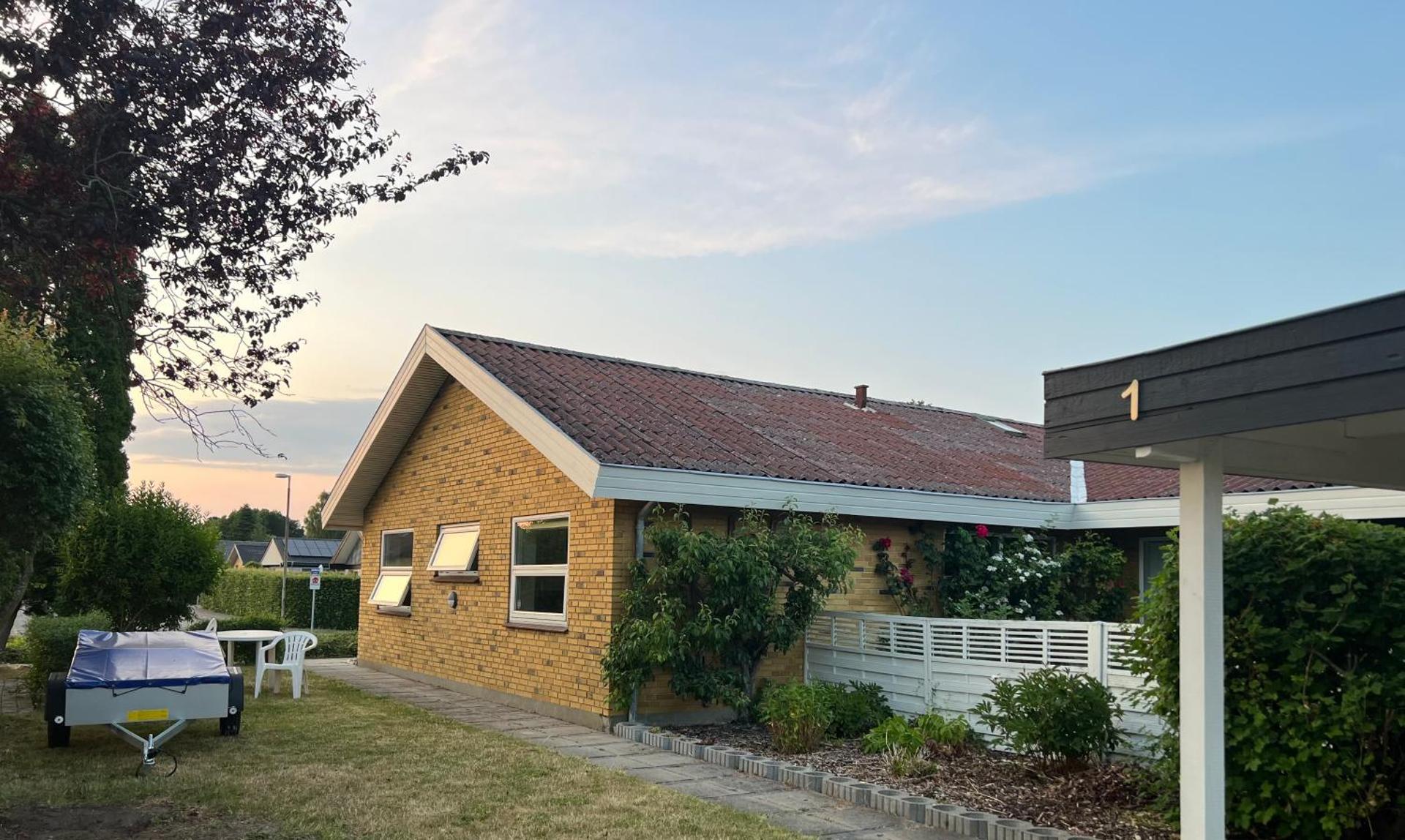 Private fully functional apartment in a villa near forrest