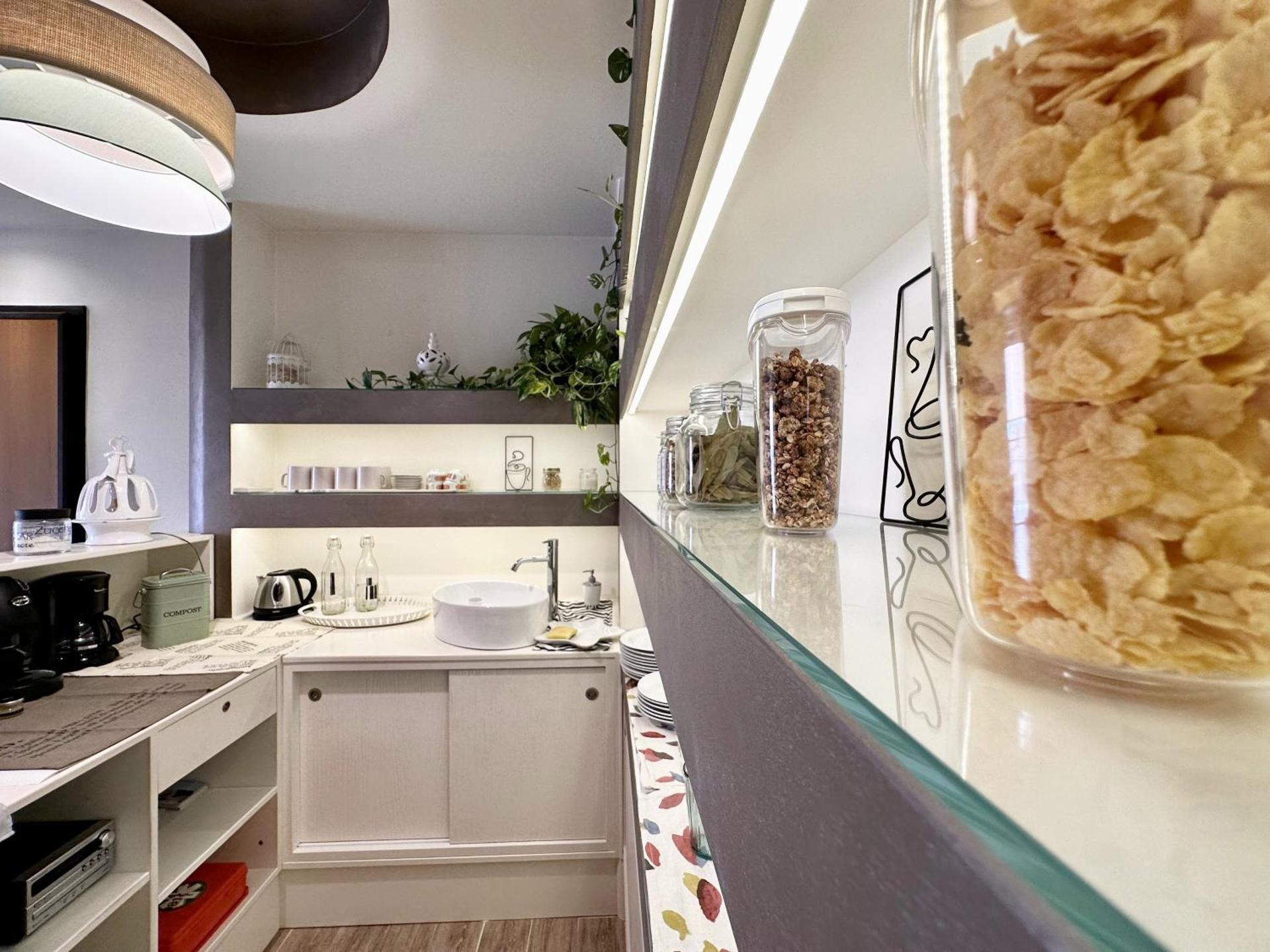 Communal lounge/ TV room