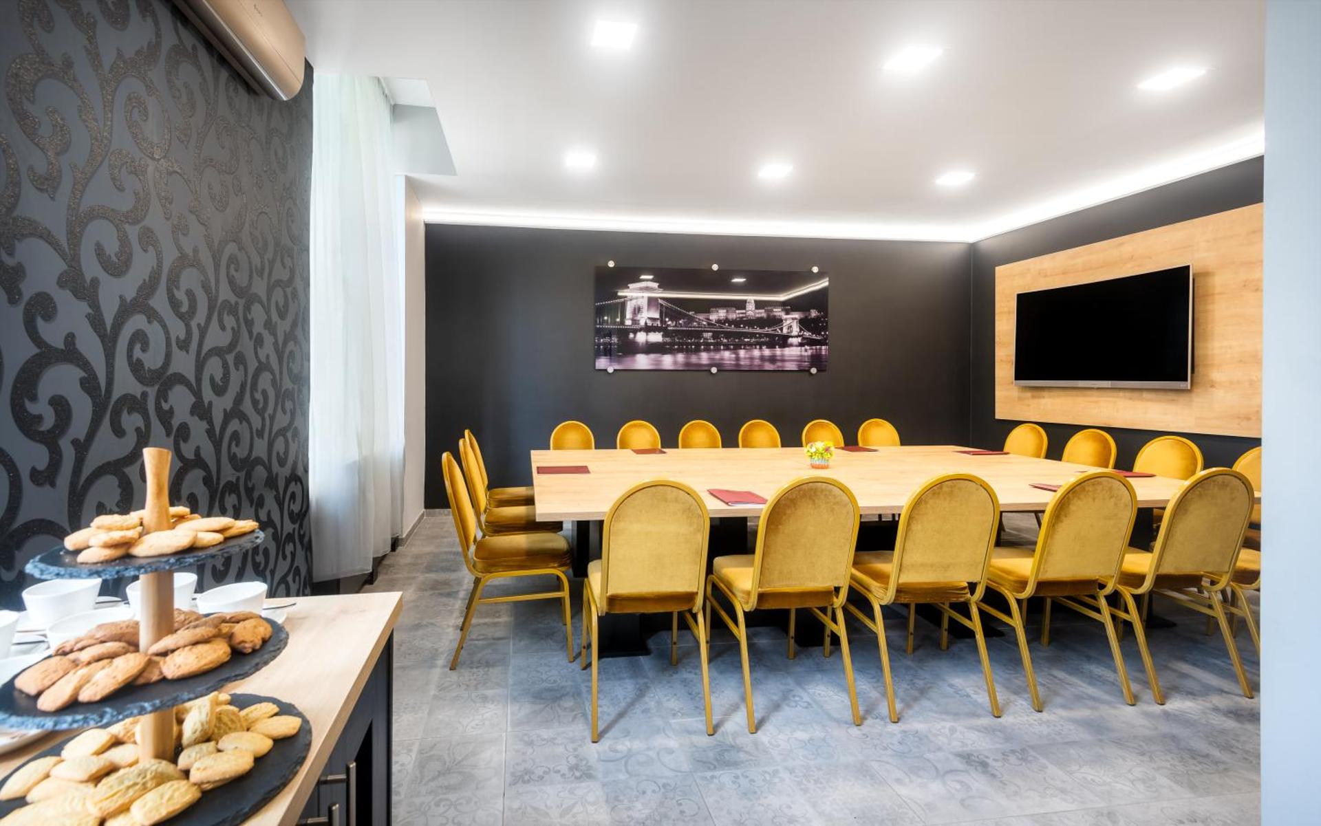 Meeting/conference room