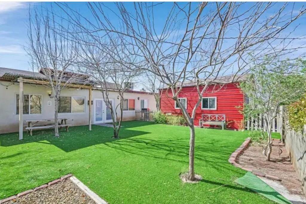 Beautiful Oasis with rv or boat parking