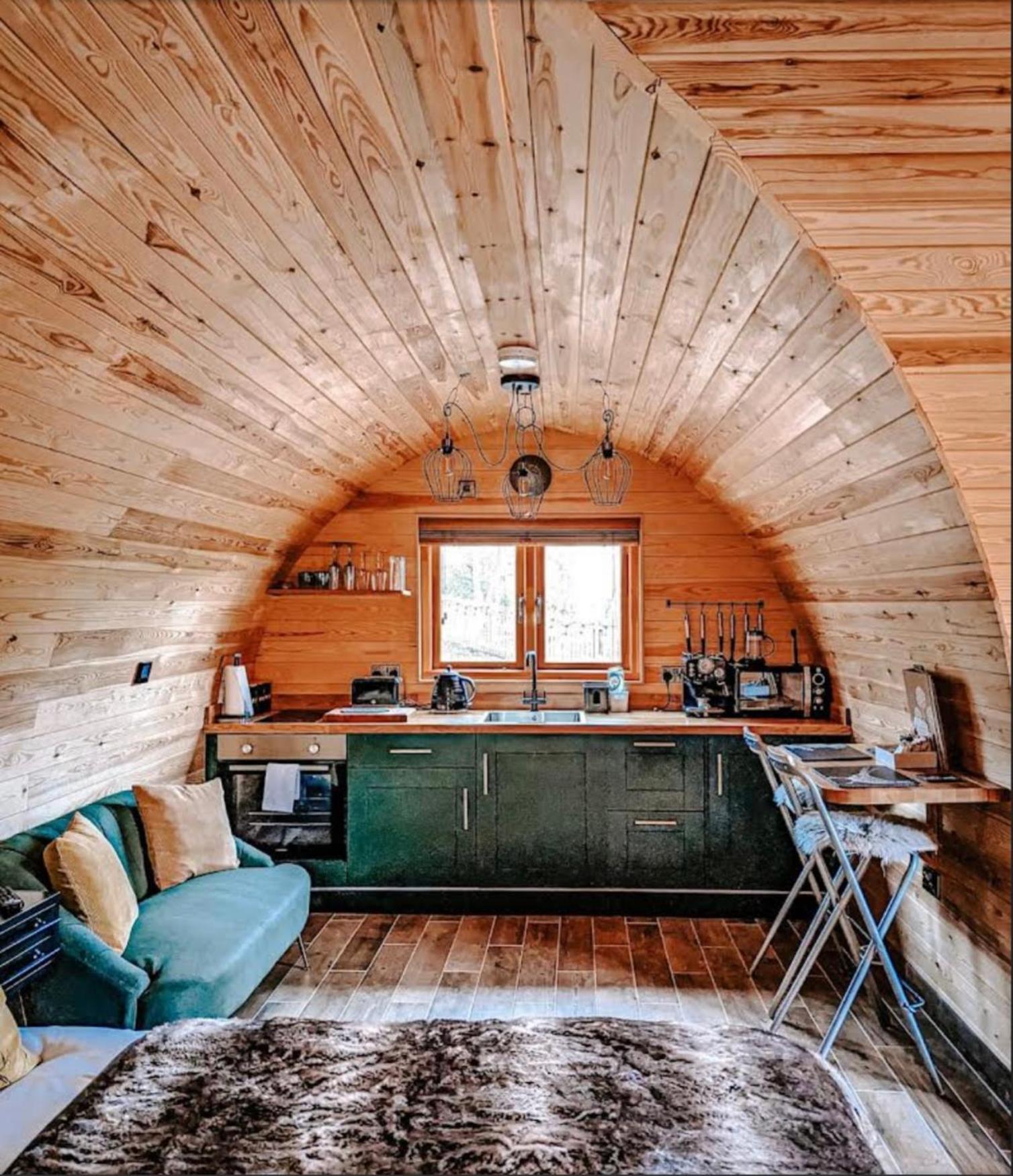 Cliff Stud Retreat - Luxury lodges and cosy cottages