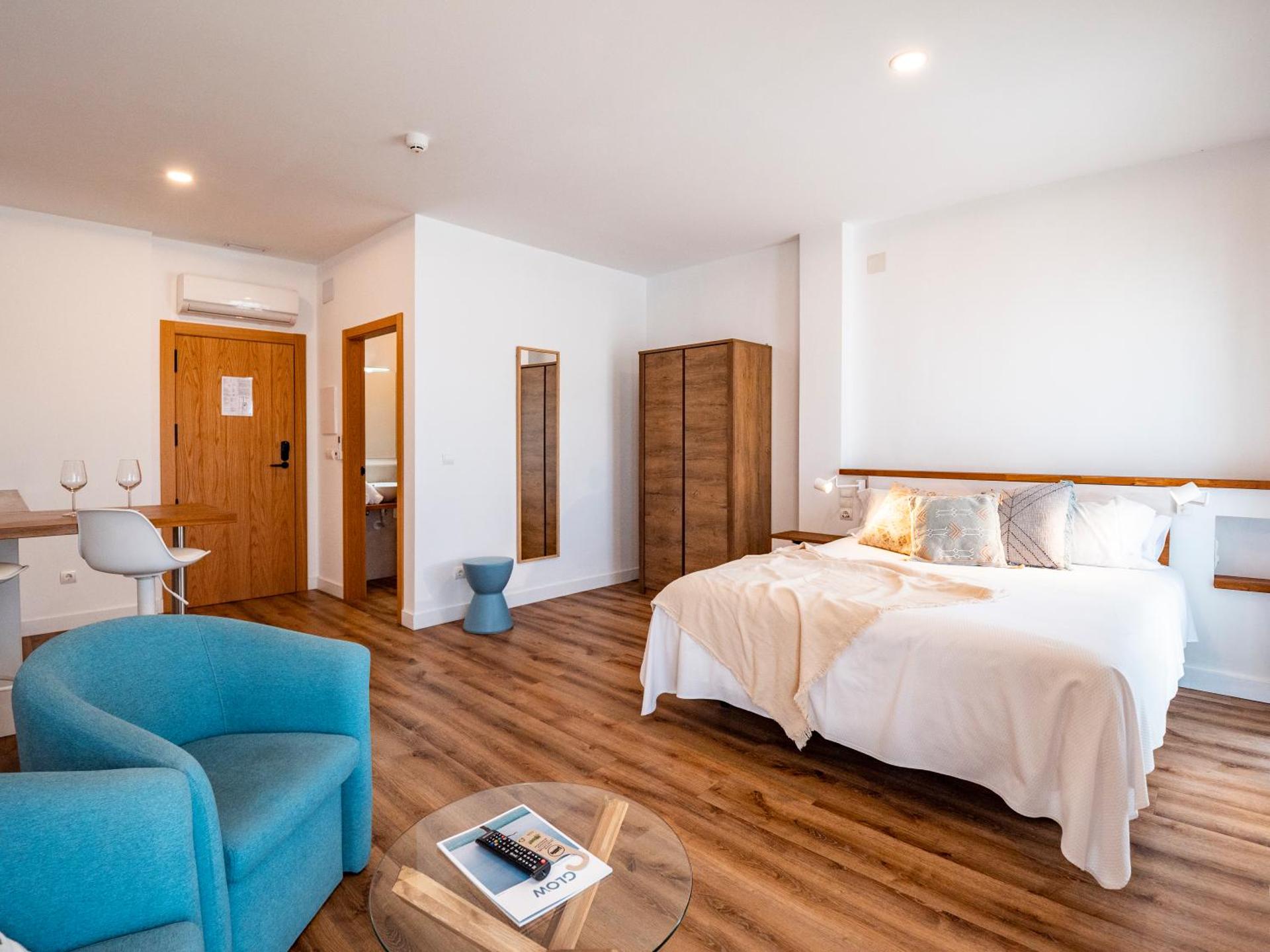 Photo of the whole room