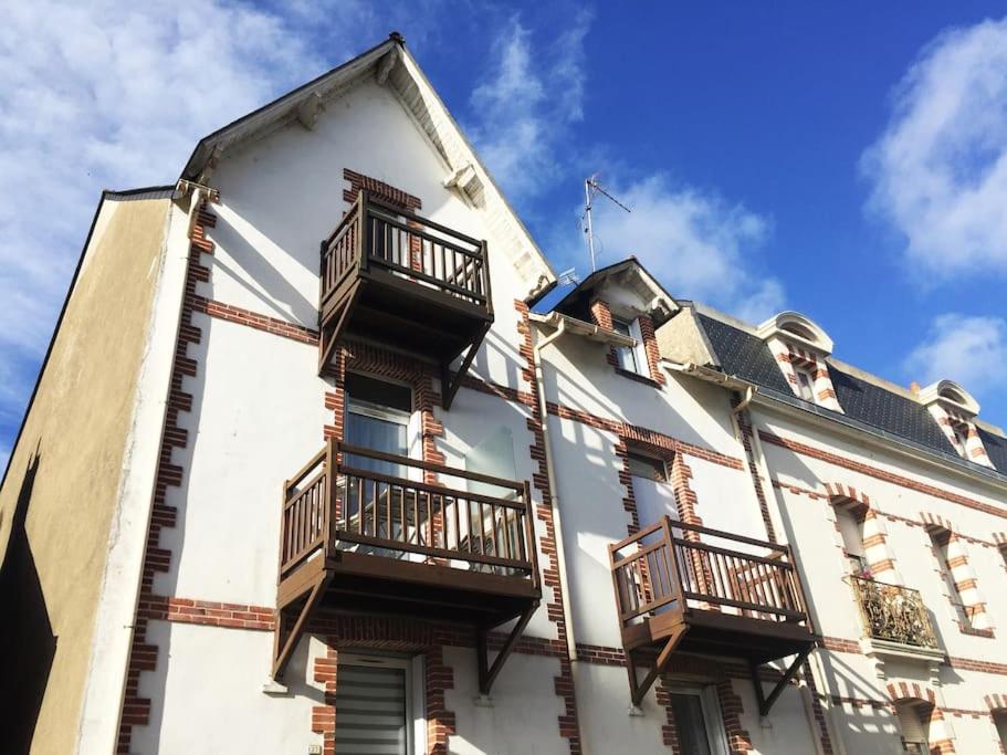 Bord de mer proche du port 500m de La Baule