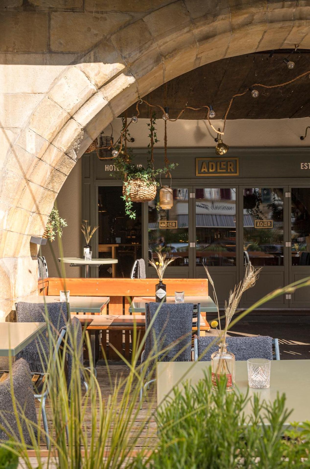 Restaurant/places to eat