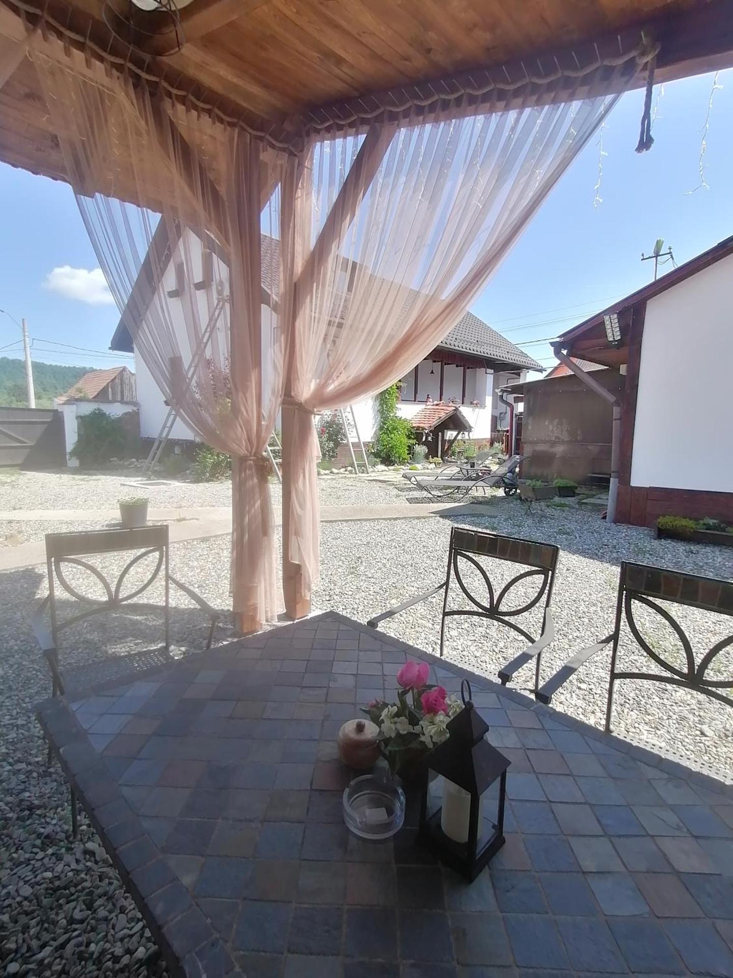 Inner courtyard view