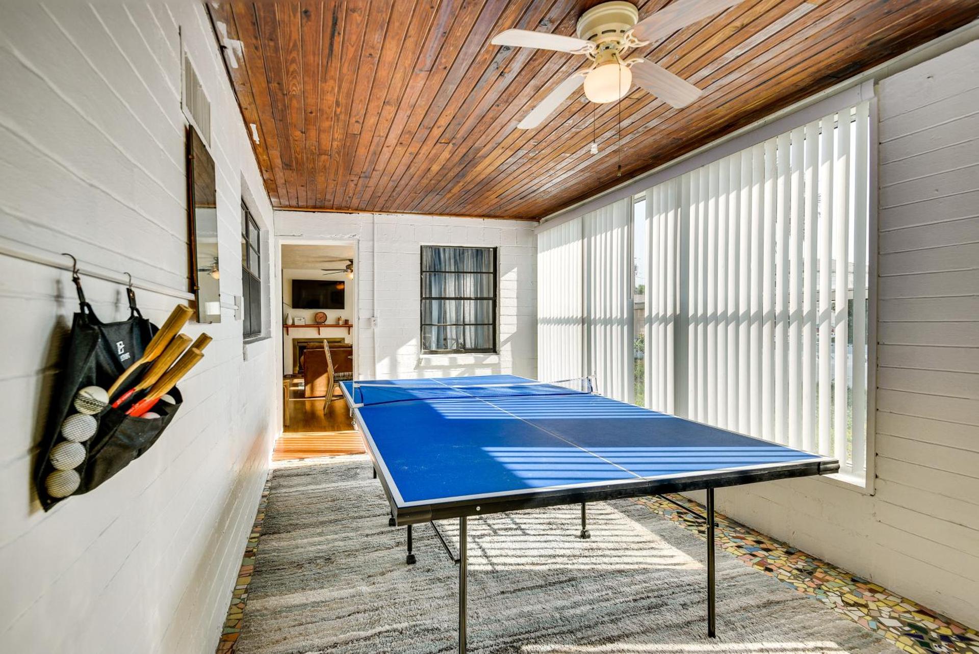 Ormond Beach Home Walk to Community Beach!