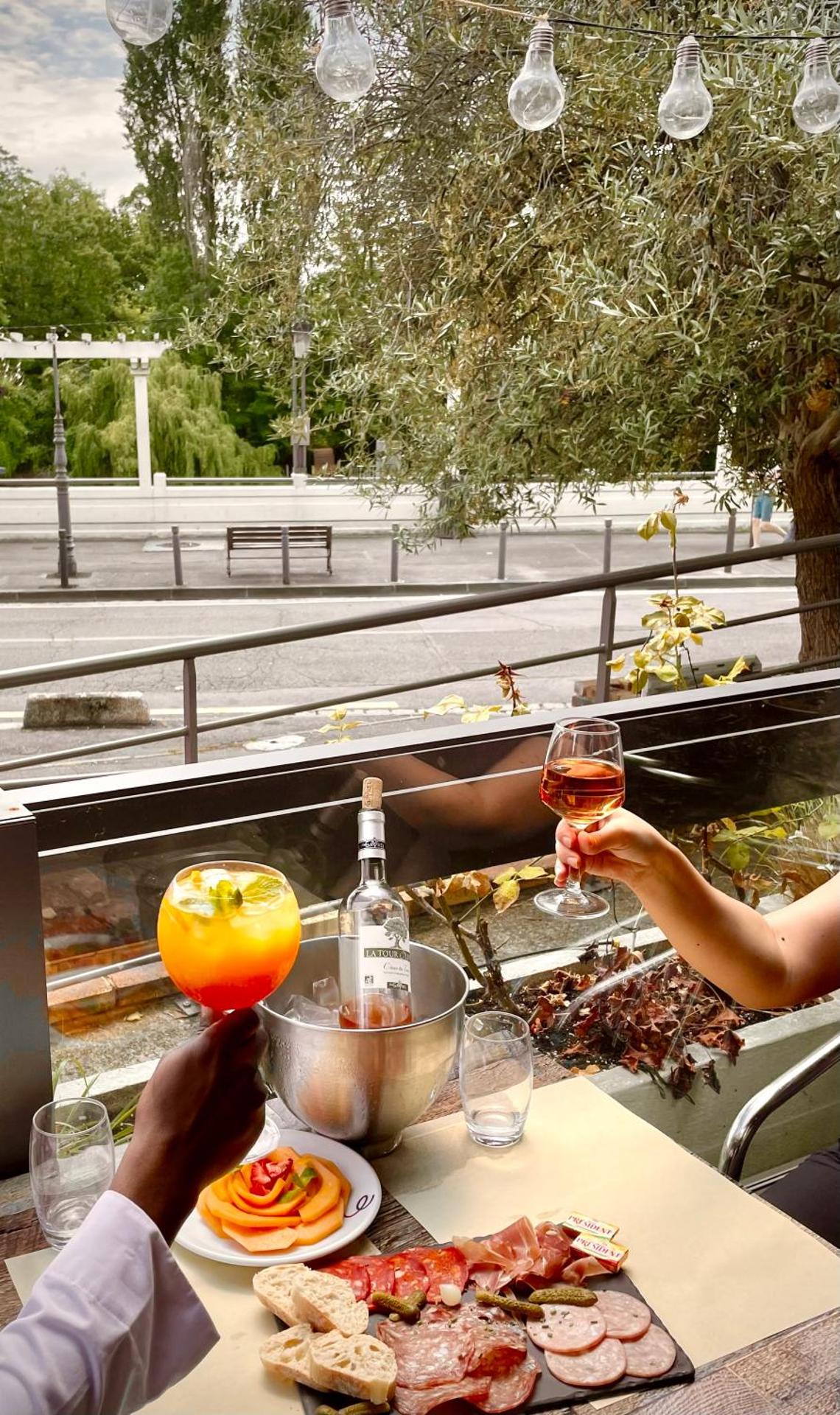 Restaurant/places to eat