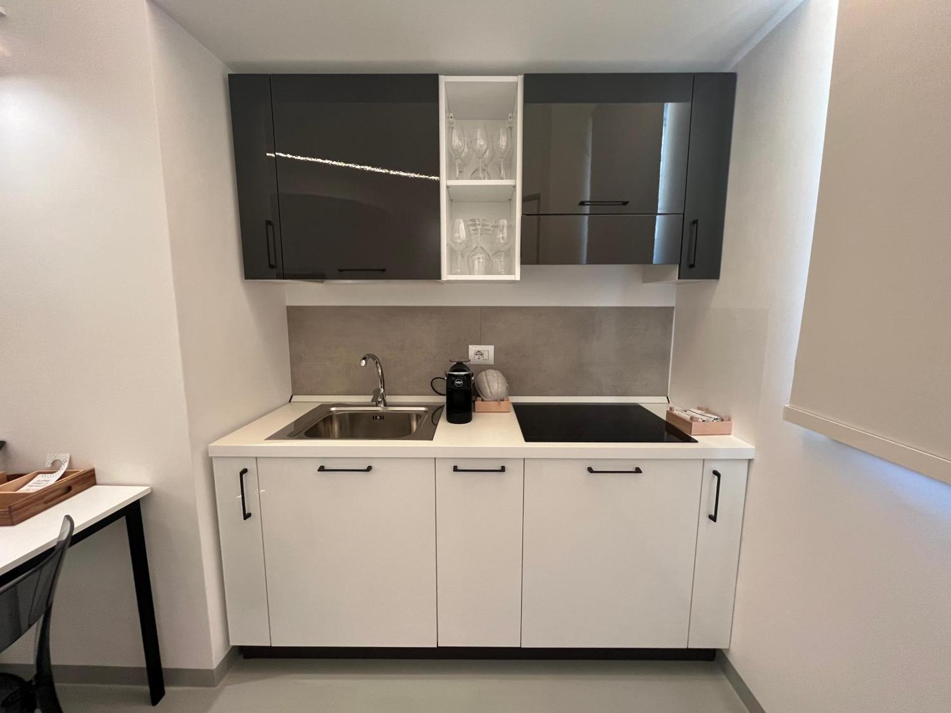 Queen Room with Spa Bath