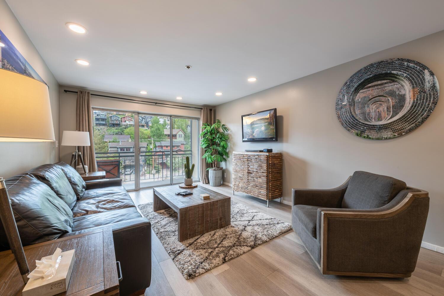 One-Bedroom Apartment